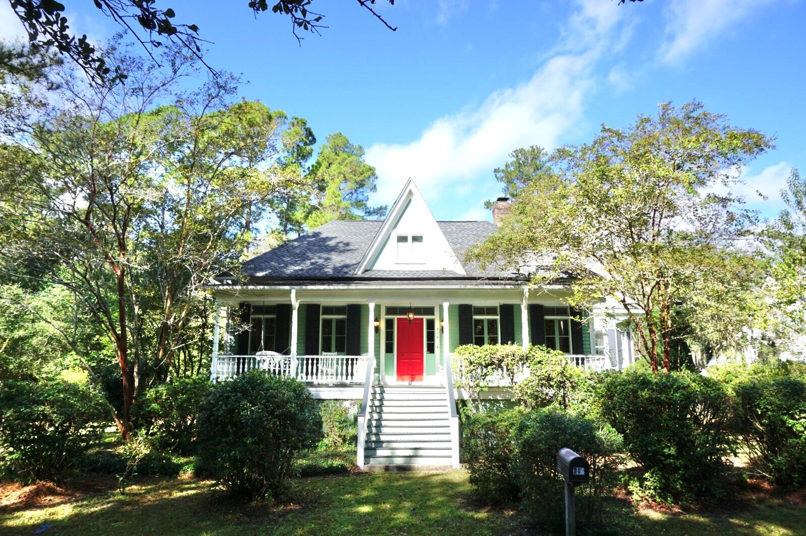 716 Carolina Ave, Summerville, SC 29483-3732