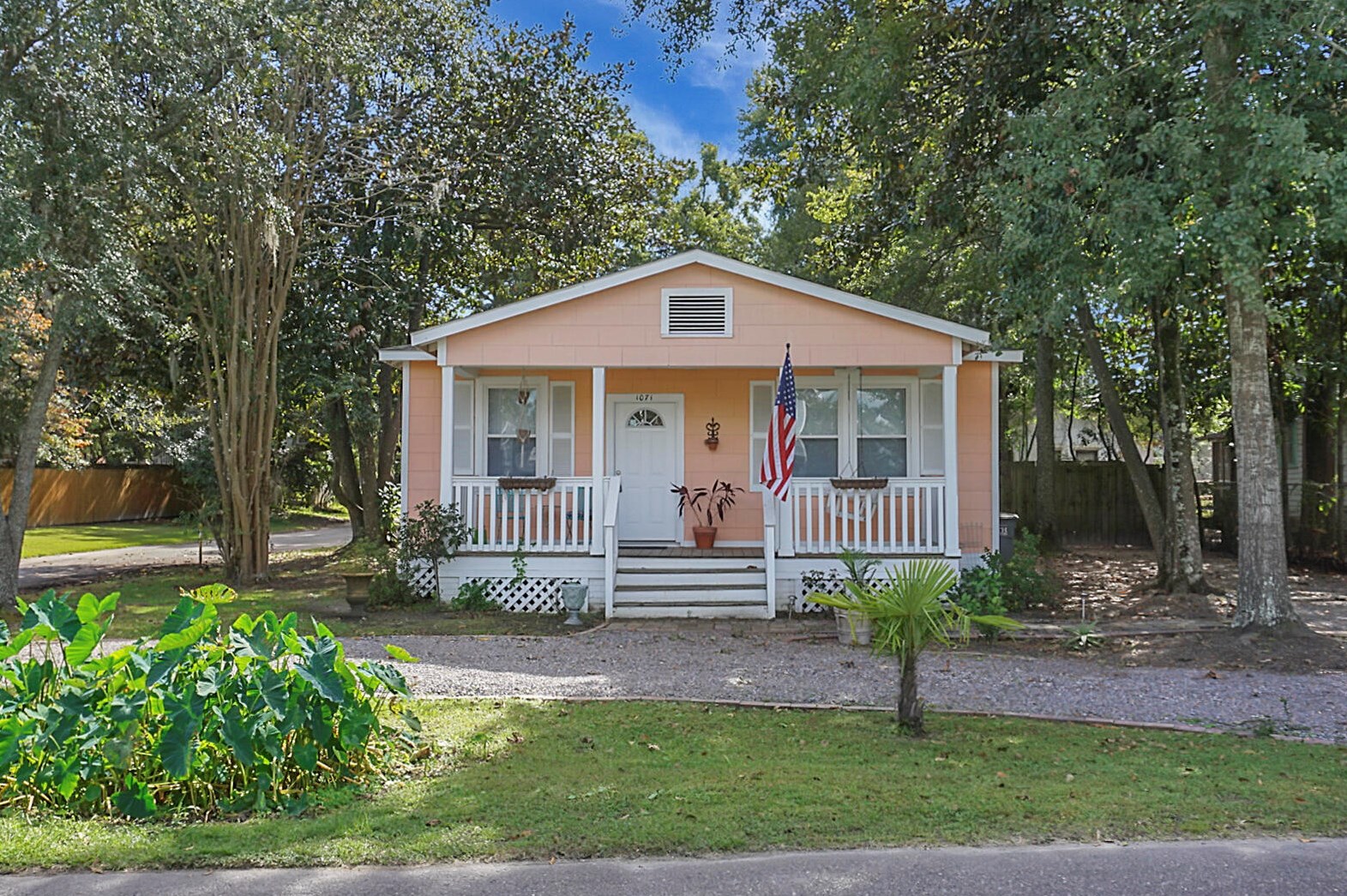 1071 Glenshaw St, Charleston, SC 29405-4947