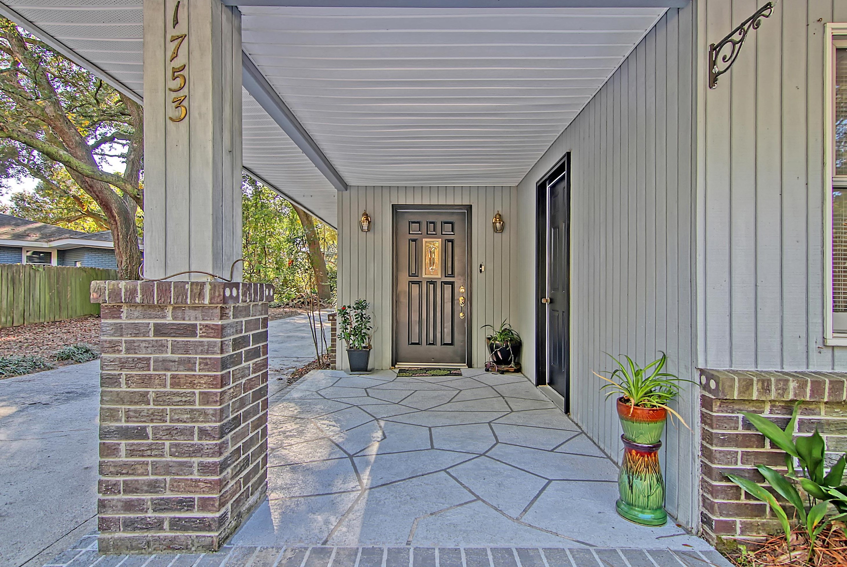 1753 Afton Ave, Charleston, SC 29407-3748