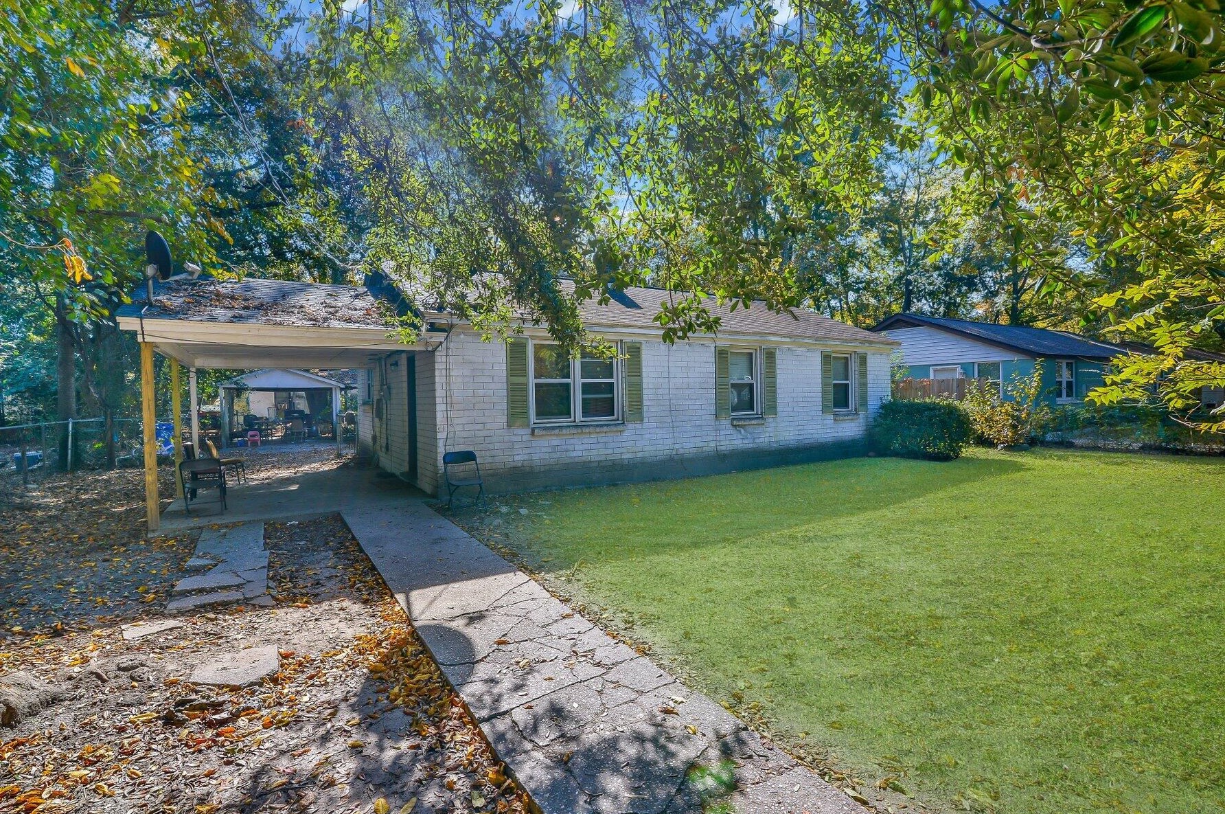 2163 Eleanor Dr, Charleston, SC 29406-6315