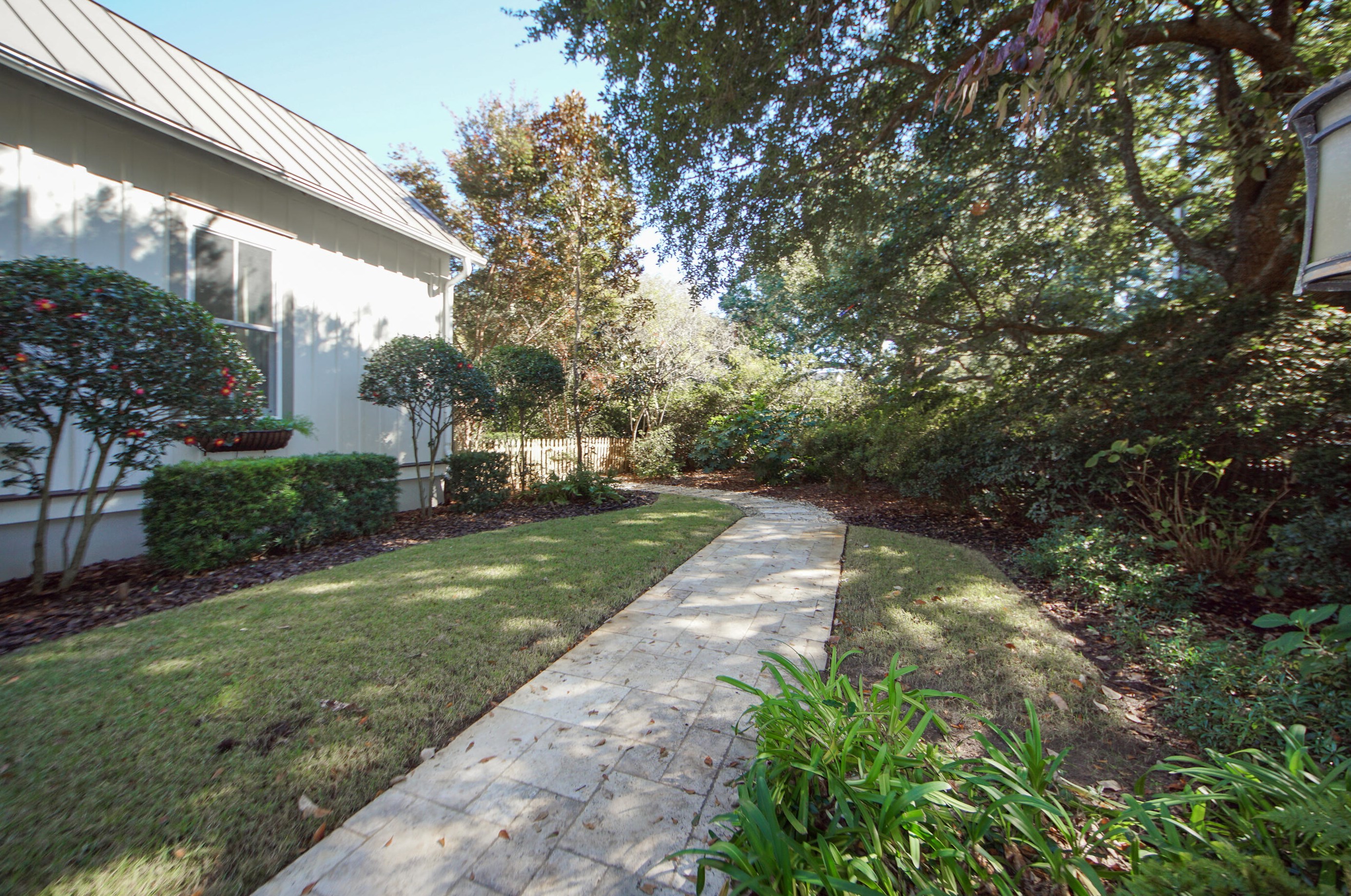 724 Royall Ave, Mount Pleasant, SC 29464