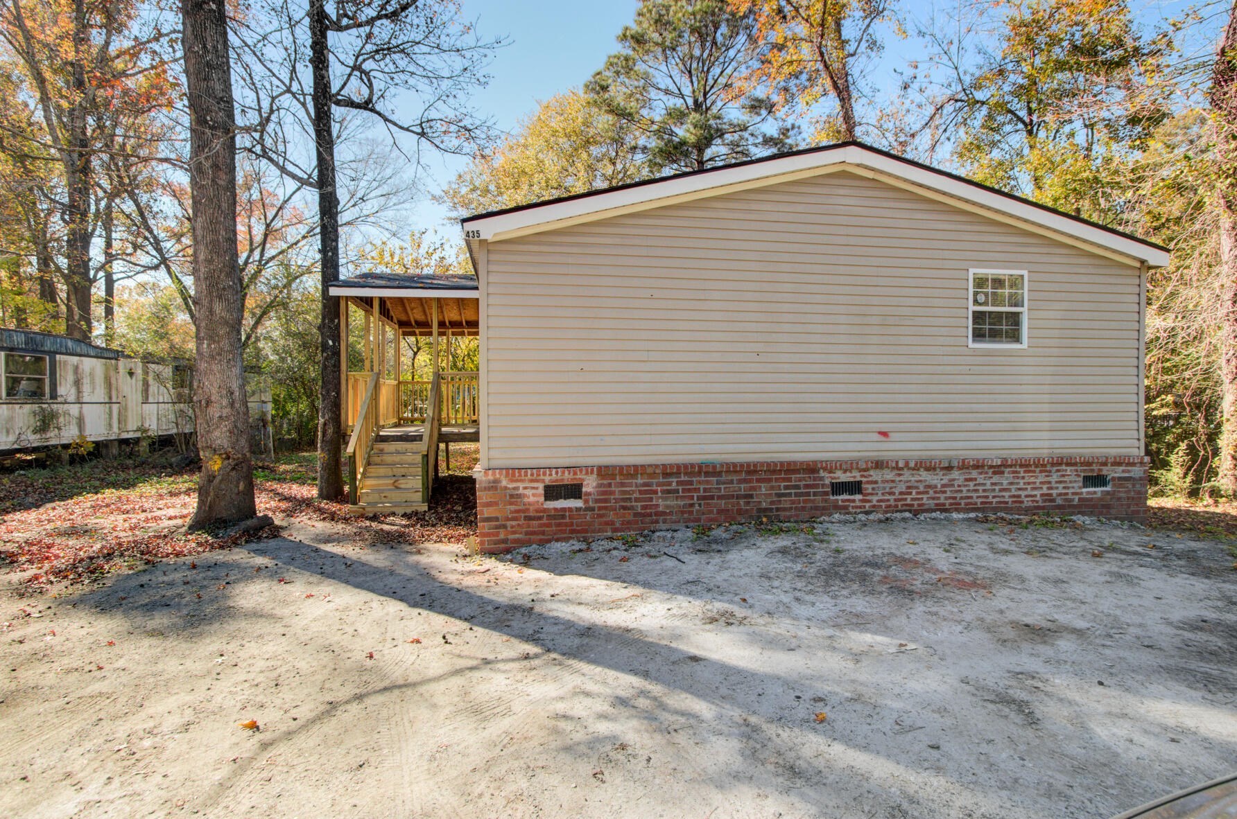 435 Capers Dr, Ladson, SC 29456