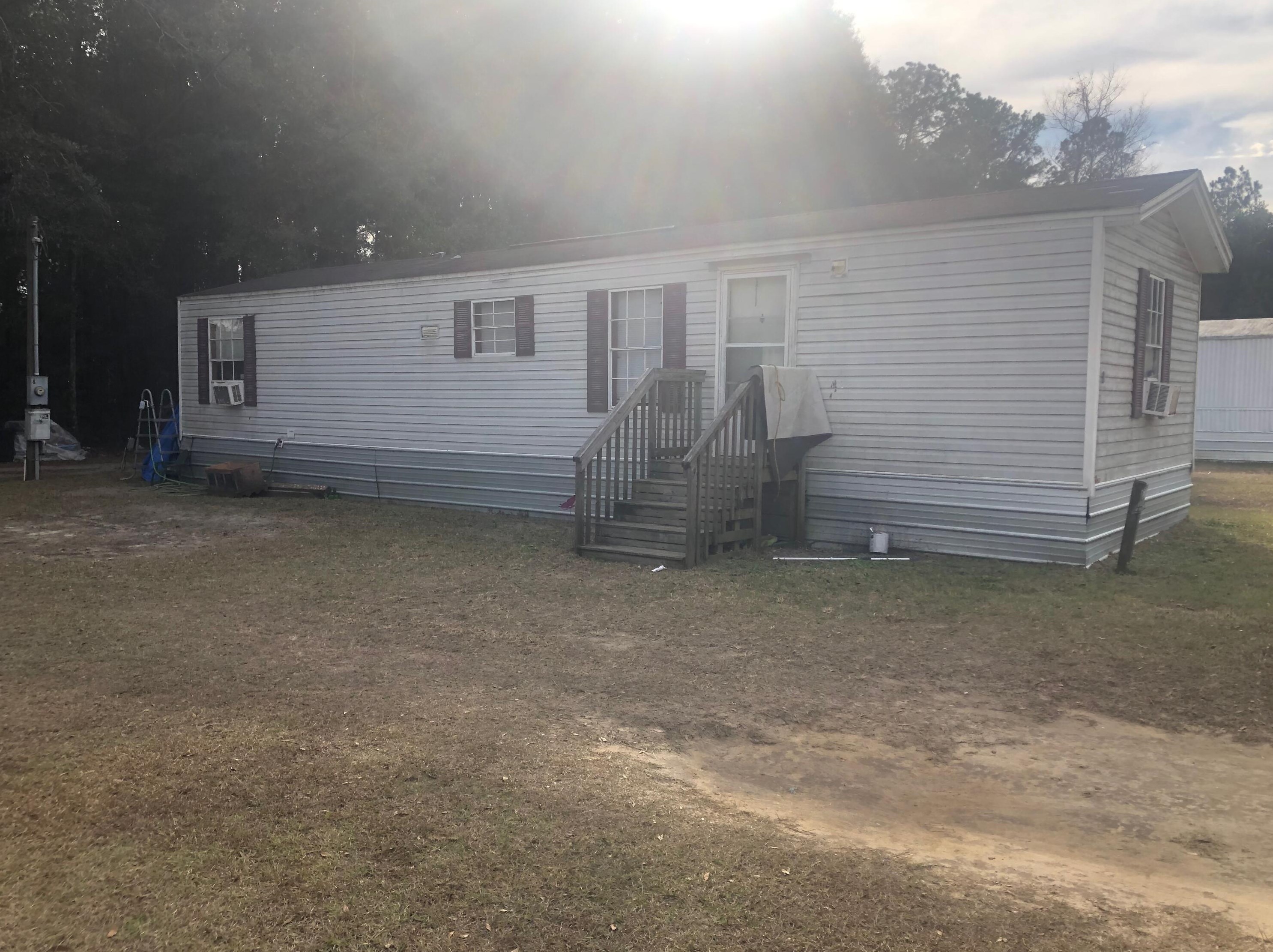 117 Taylor St, Walterboro, SC 29488-9279