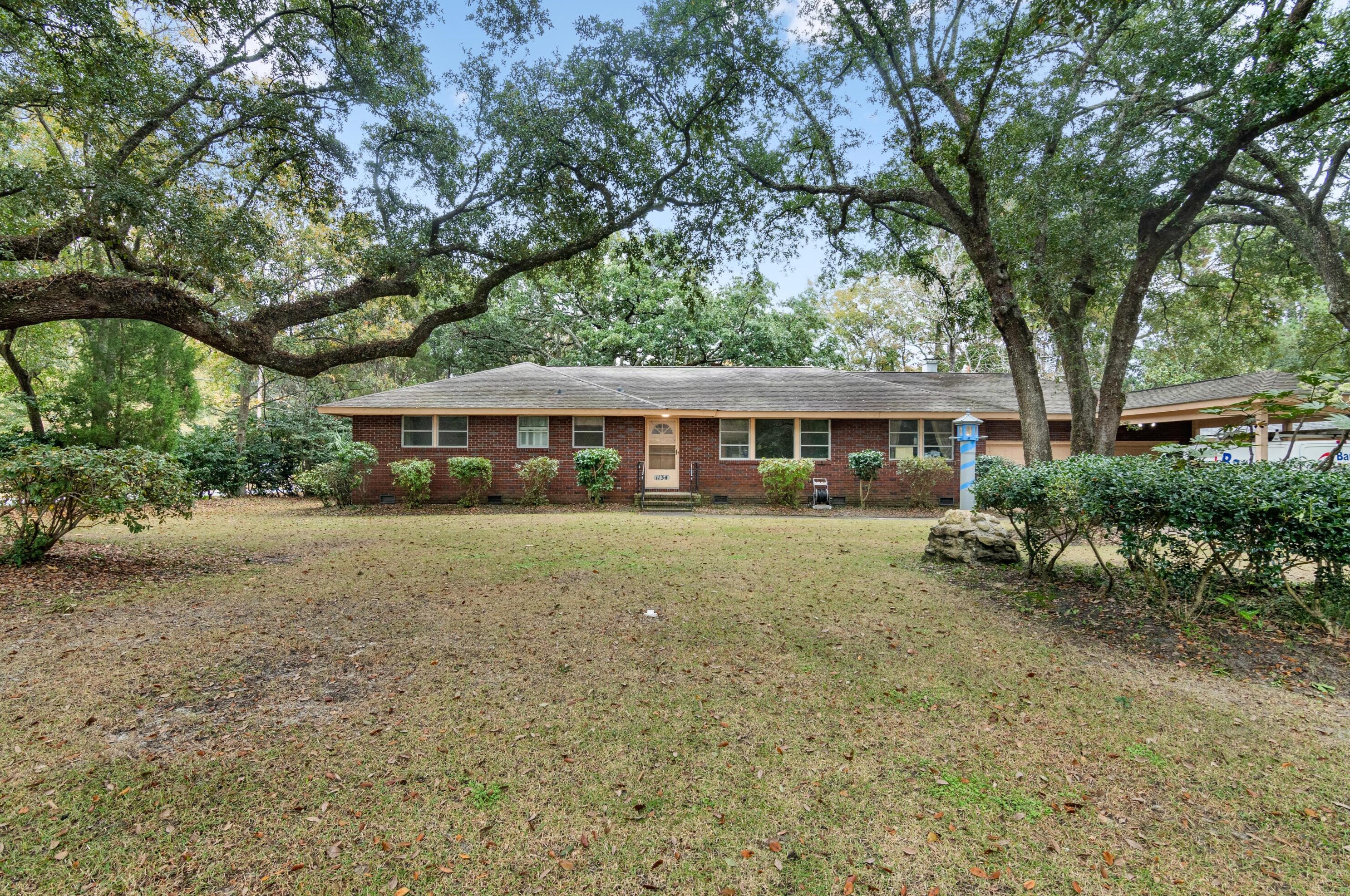 1134 Mim Ave, Charleston, SC 29407-3747