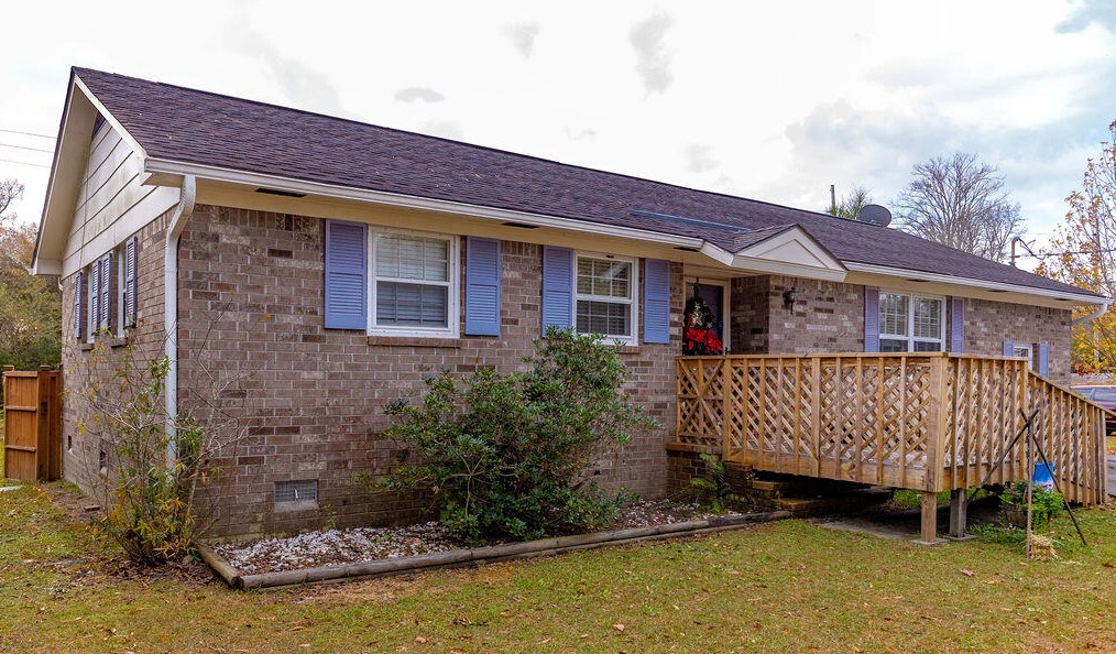 99 Warren St, Moncks Corner, SC 29461-4070