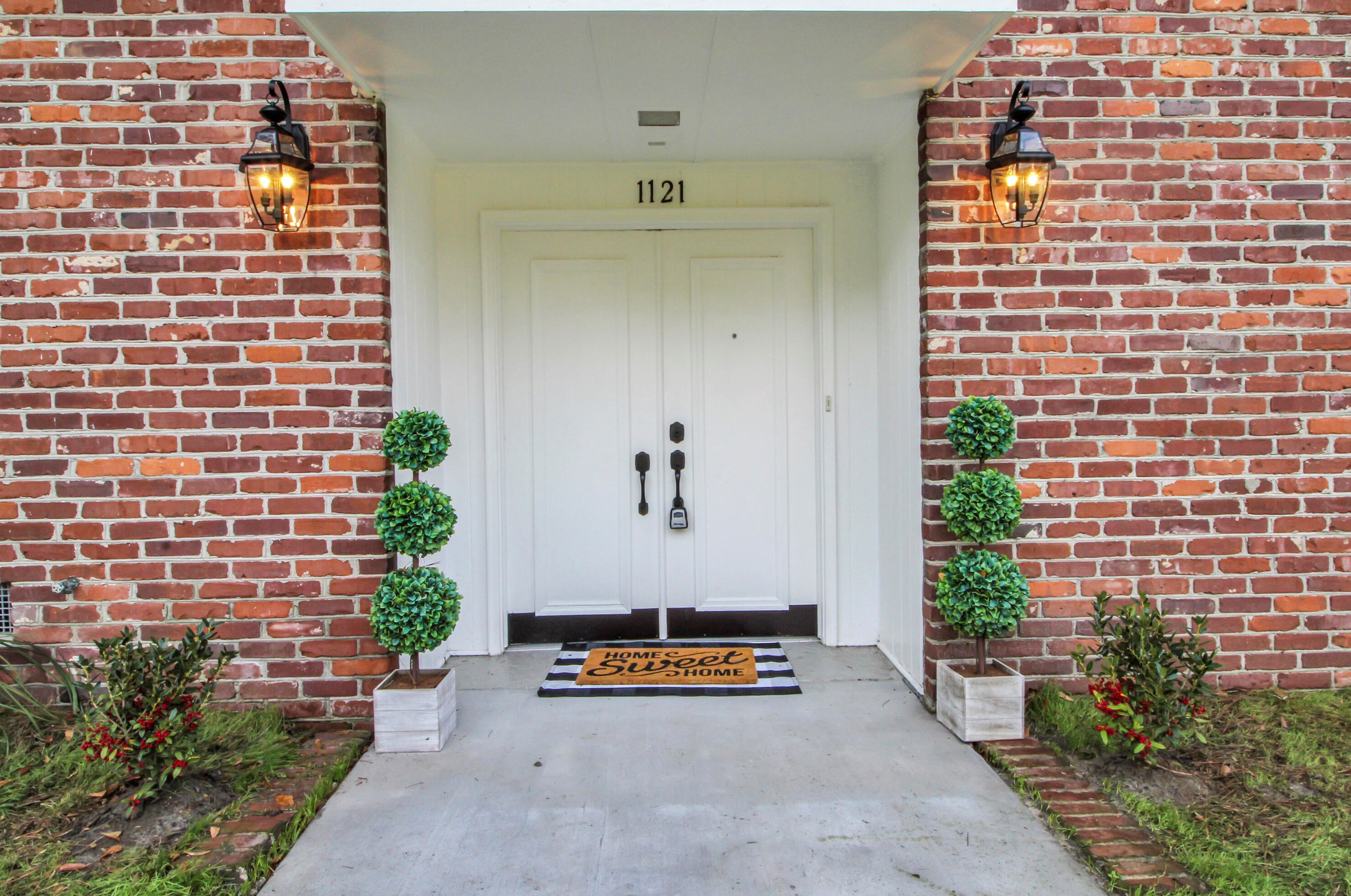 1121 Donahue Dr, Charleston, SC 29407-4227