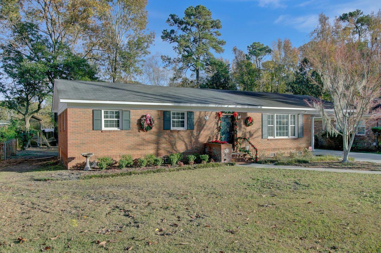1582 Ingram Rd, Charleston, SC 29407-4233