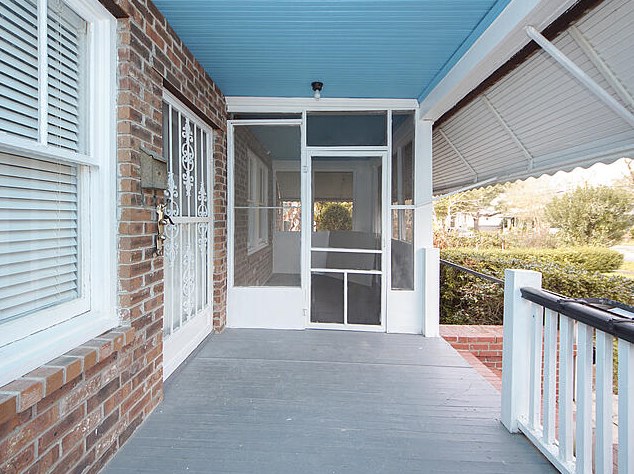217 Poplar St, Charleston SC  29403-3322 exterior