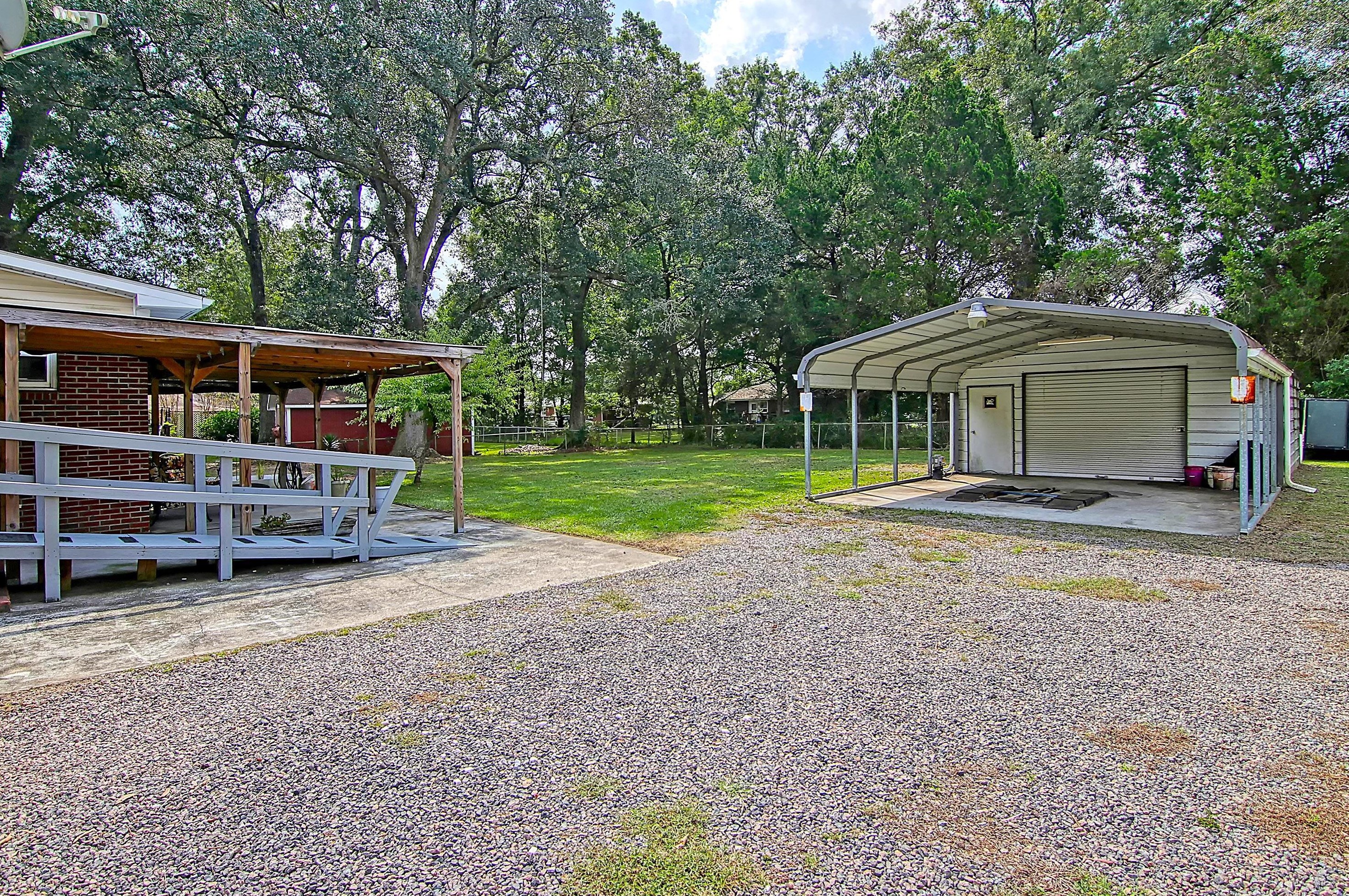 2555 Church Crk Dr, Charleston SC 29414-6407 exterior