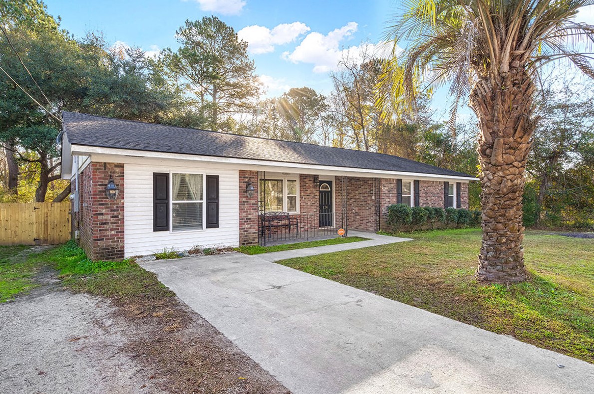 134 Rahway Rd, Charleston, SC 29445-4414