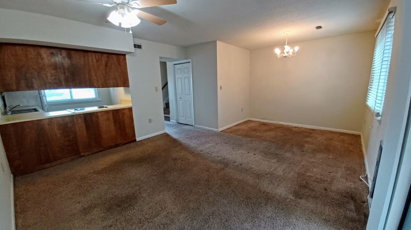 5048 Foxwood Dr, Charleston SC 29418-3282 exterior