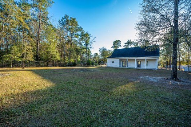 1125 Big Dam Swamp Dr, Andrews, SC 29510