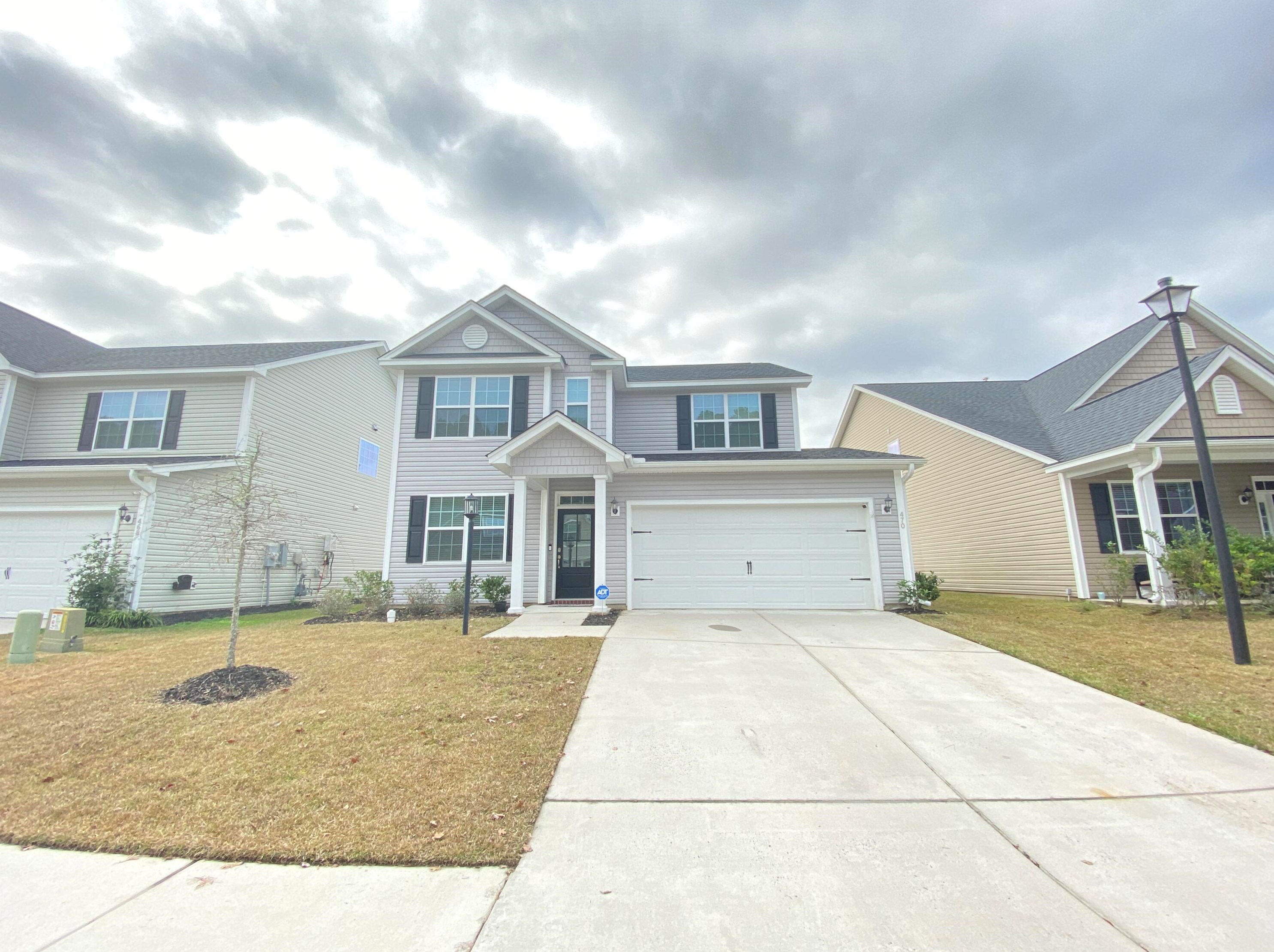 470 Foxbank Plantation Blvd, Moncks Corner SC  29461-6715 exterior