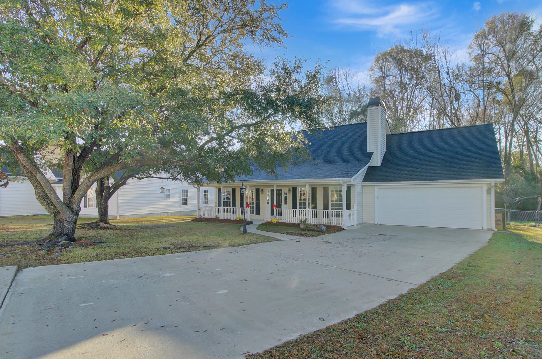 121 Egret Ln, Charleston, SC 29445-4016