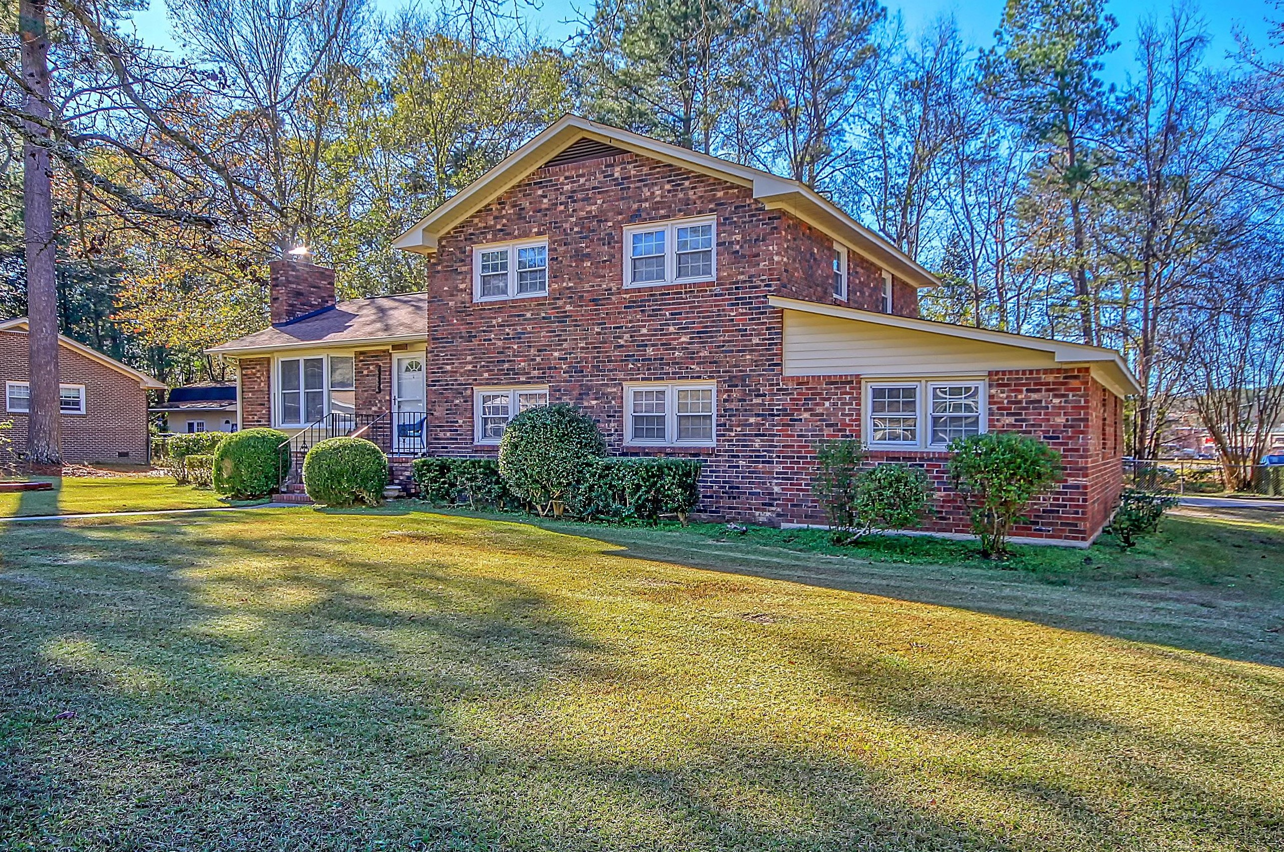 300 Rose Ln, Summerville, SC 29485-5729
