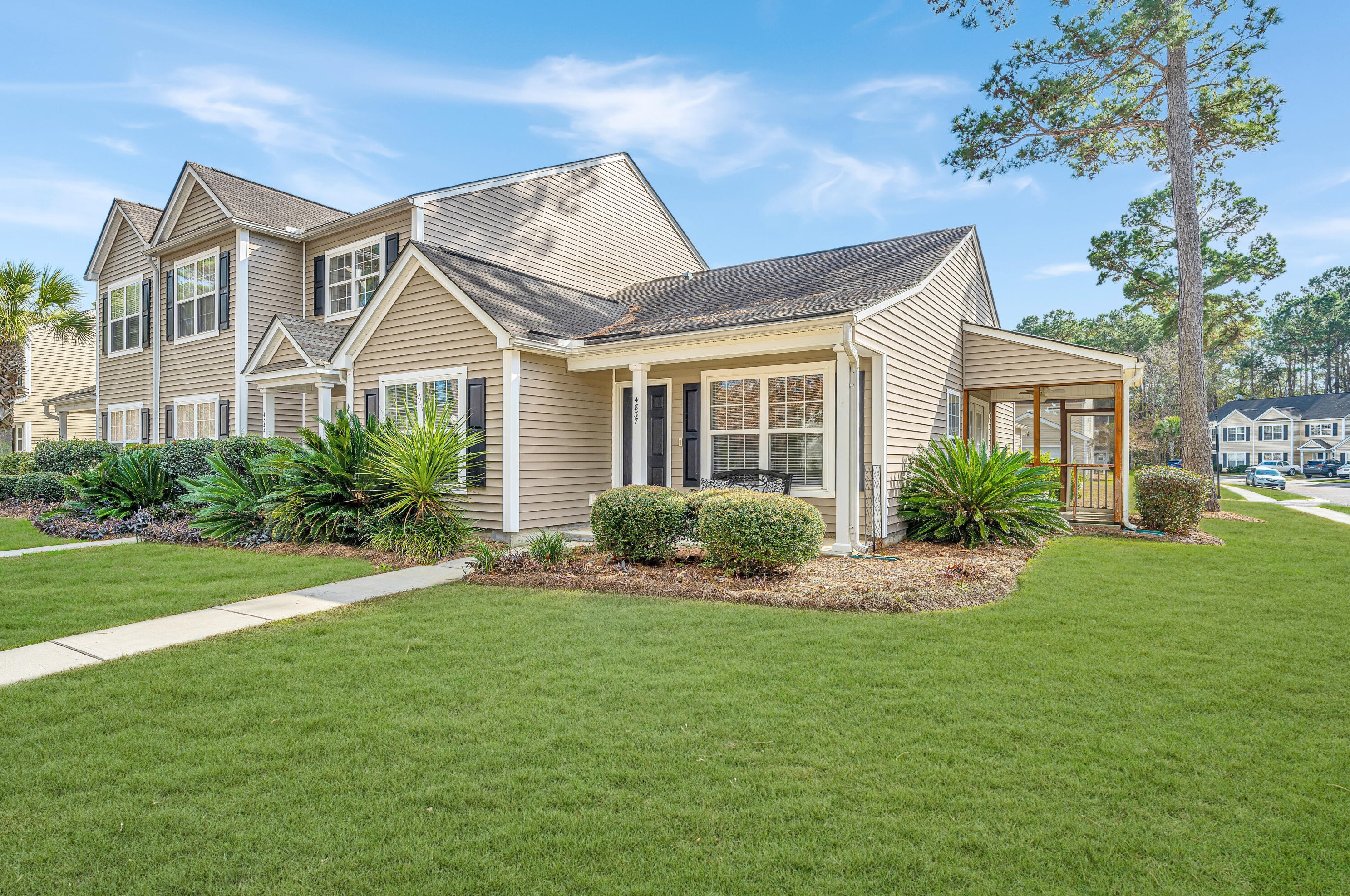 4837 Shady Tree Ln, Summerville, SC 29485-8891