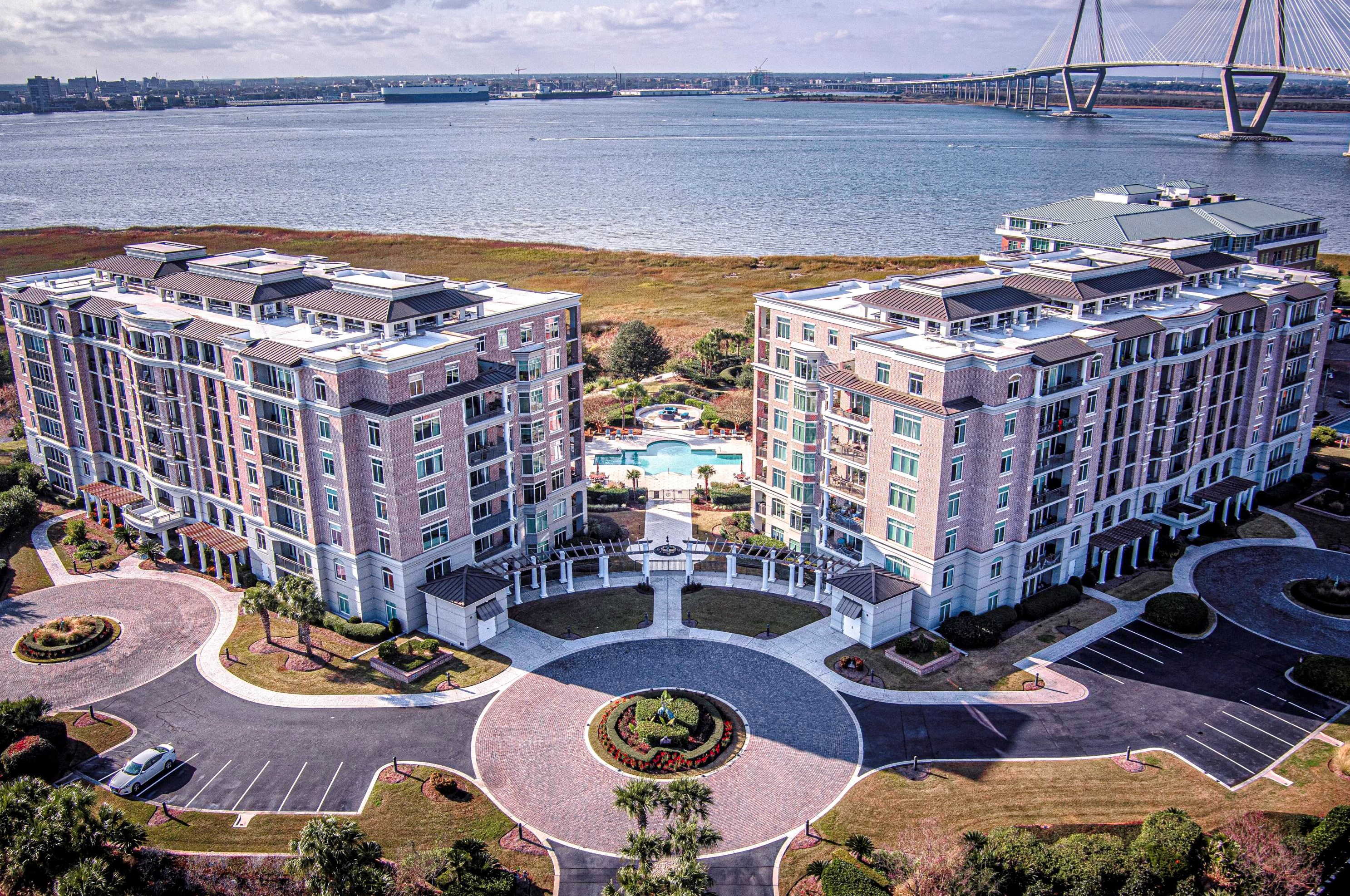 233 S Plaza Ct, Mount Pleasant, SC 29464