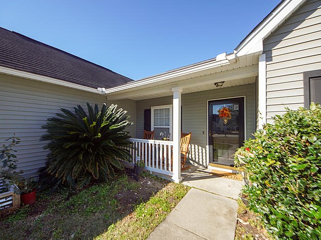 5018 Holdsworth Dr, Summerville, SC 29485-9013