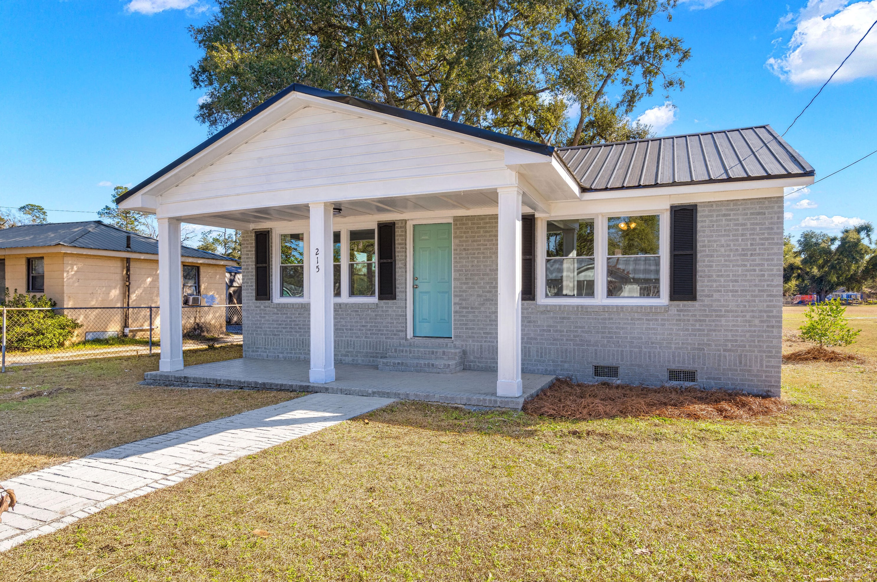 215 Grant St, Walterboro, SC 29488