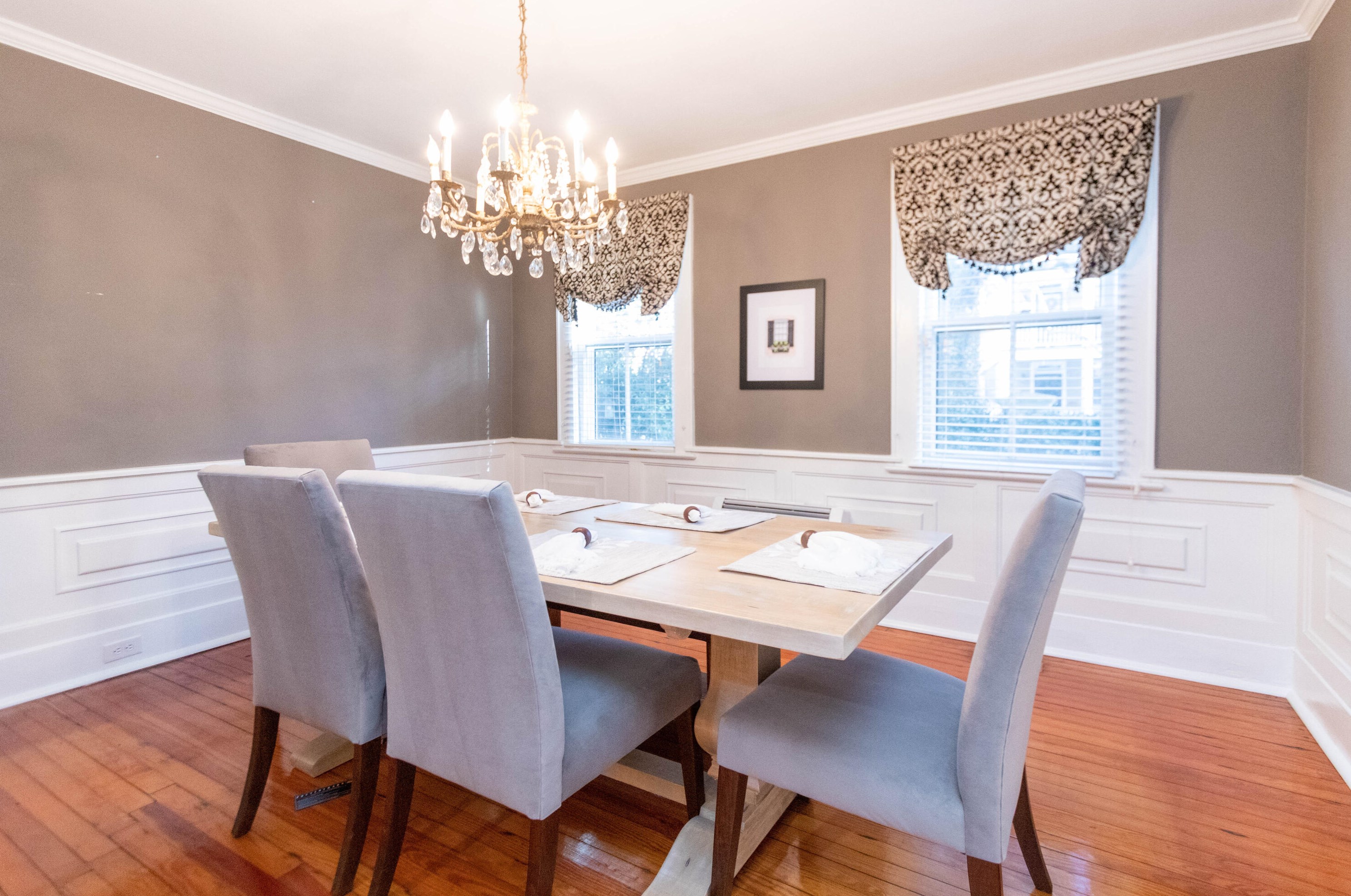 56 Gadsden St, Charleston SC  29401-1208 exterior