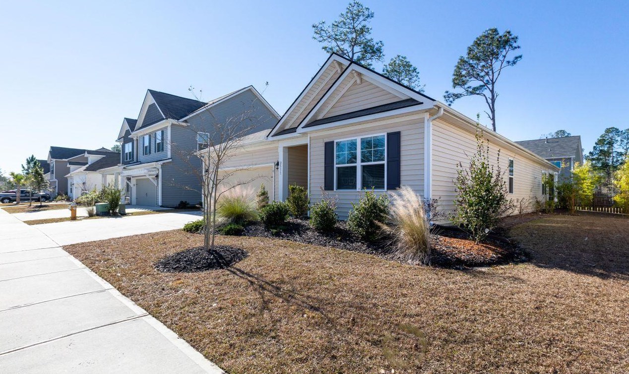 2511 Hummingbird Ln, Summerville, SC 29483-9761