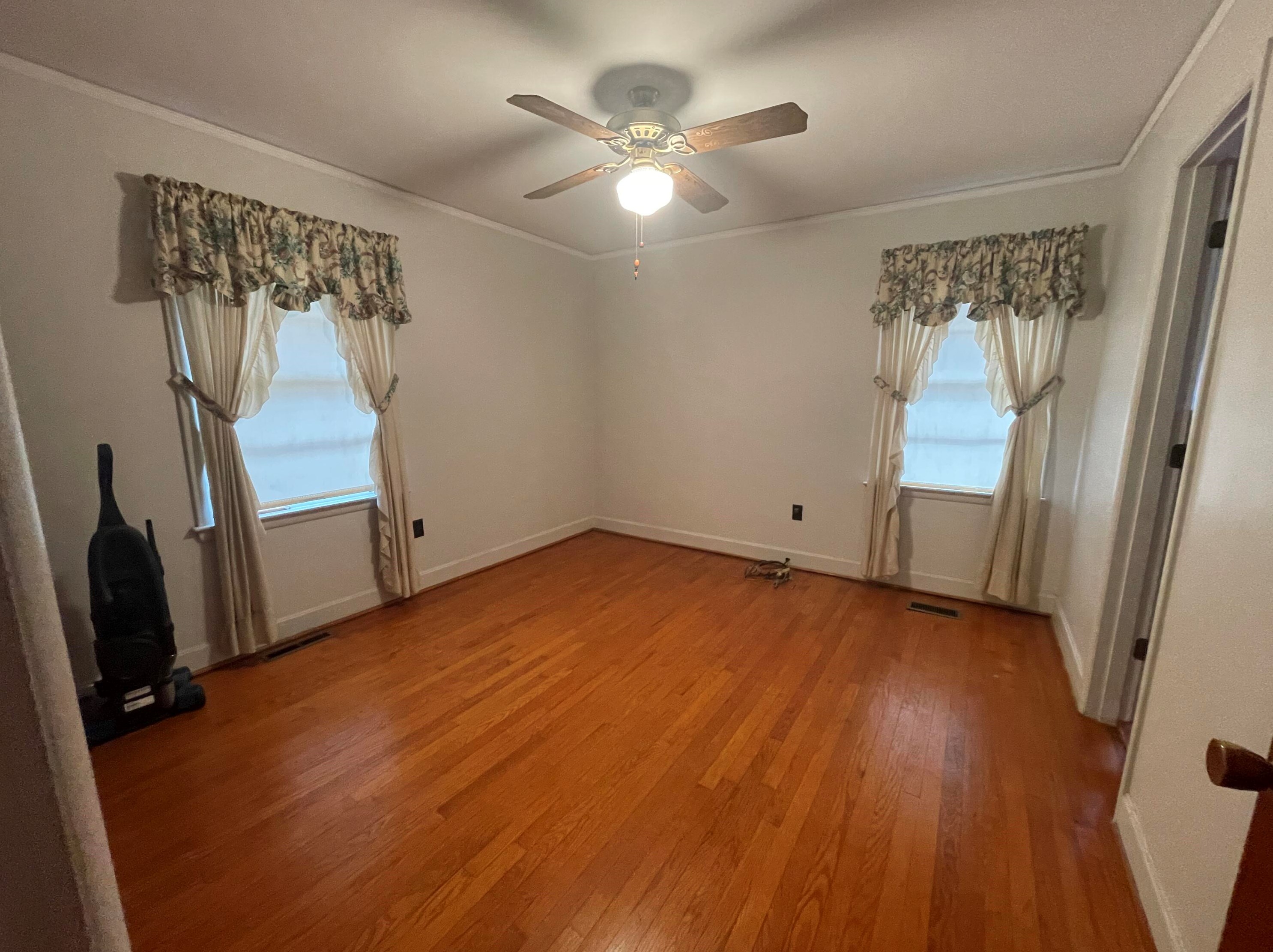 911 4th Ave, Kingstree, SC 29556