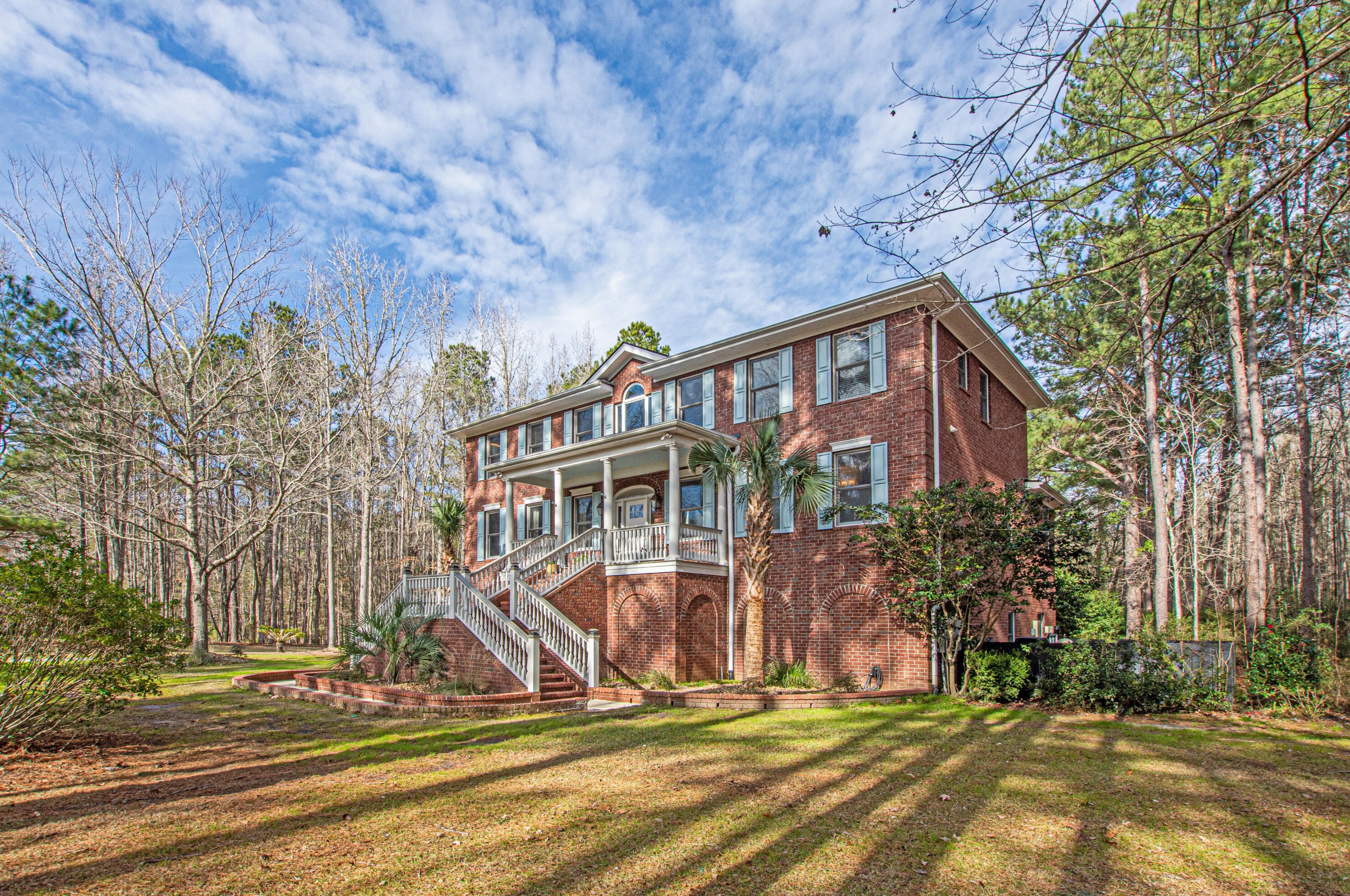 300 Squirrel Hollow Ct, Summerville, SC 29483-1401