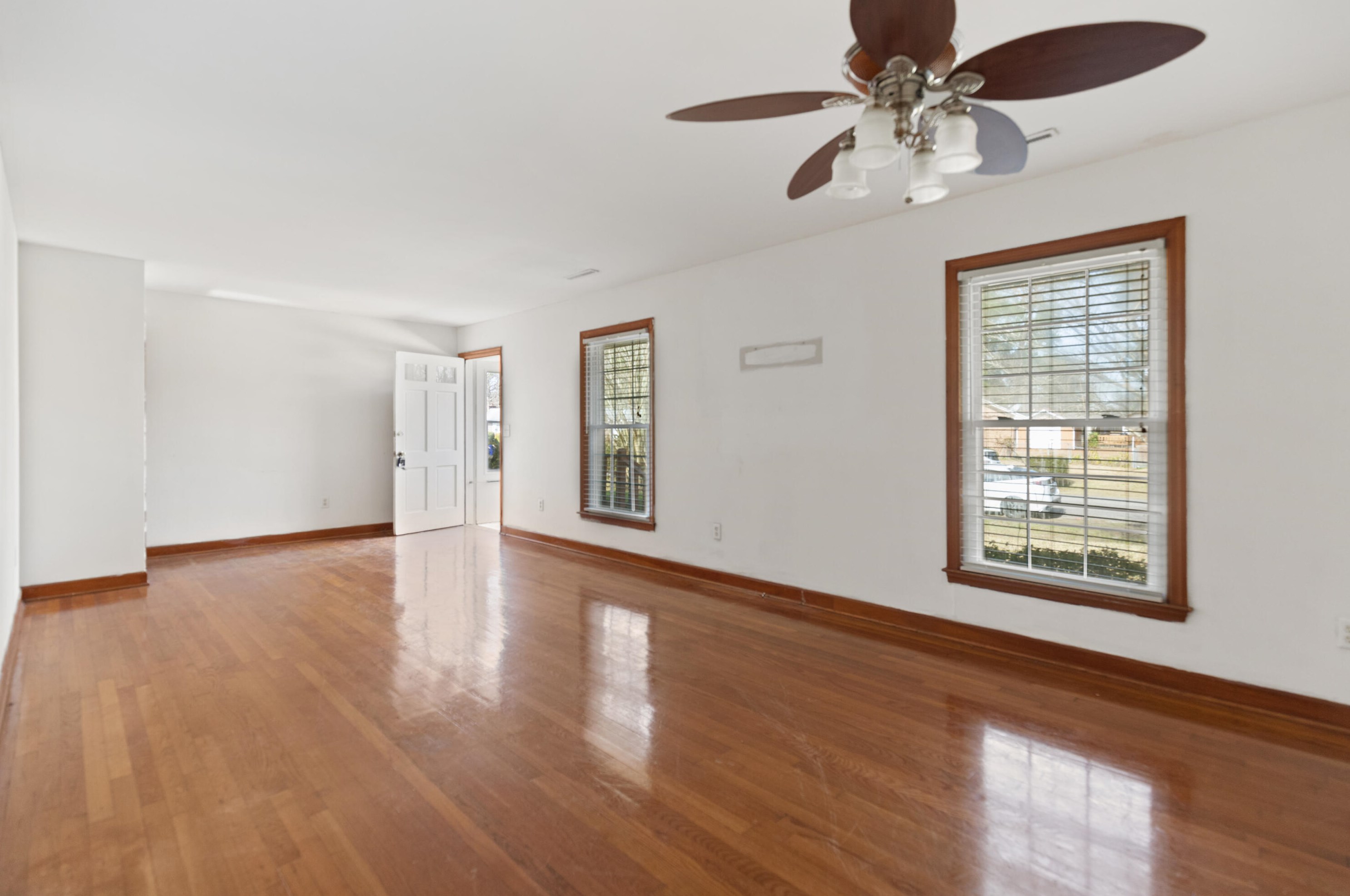 1341 White Dr, Charleston, SC 29407-6523