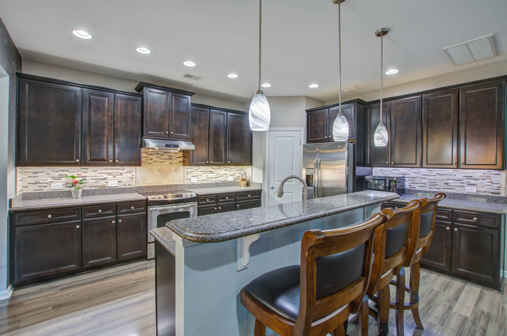 1409 Oldenburg Dr, Awendaw, SC 29429