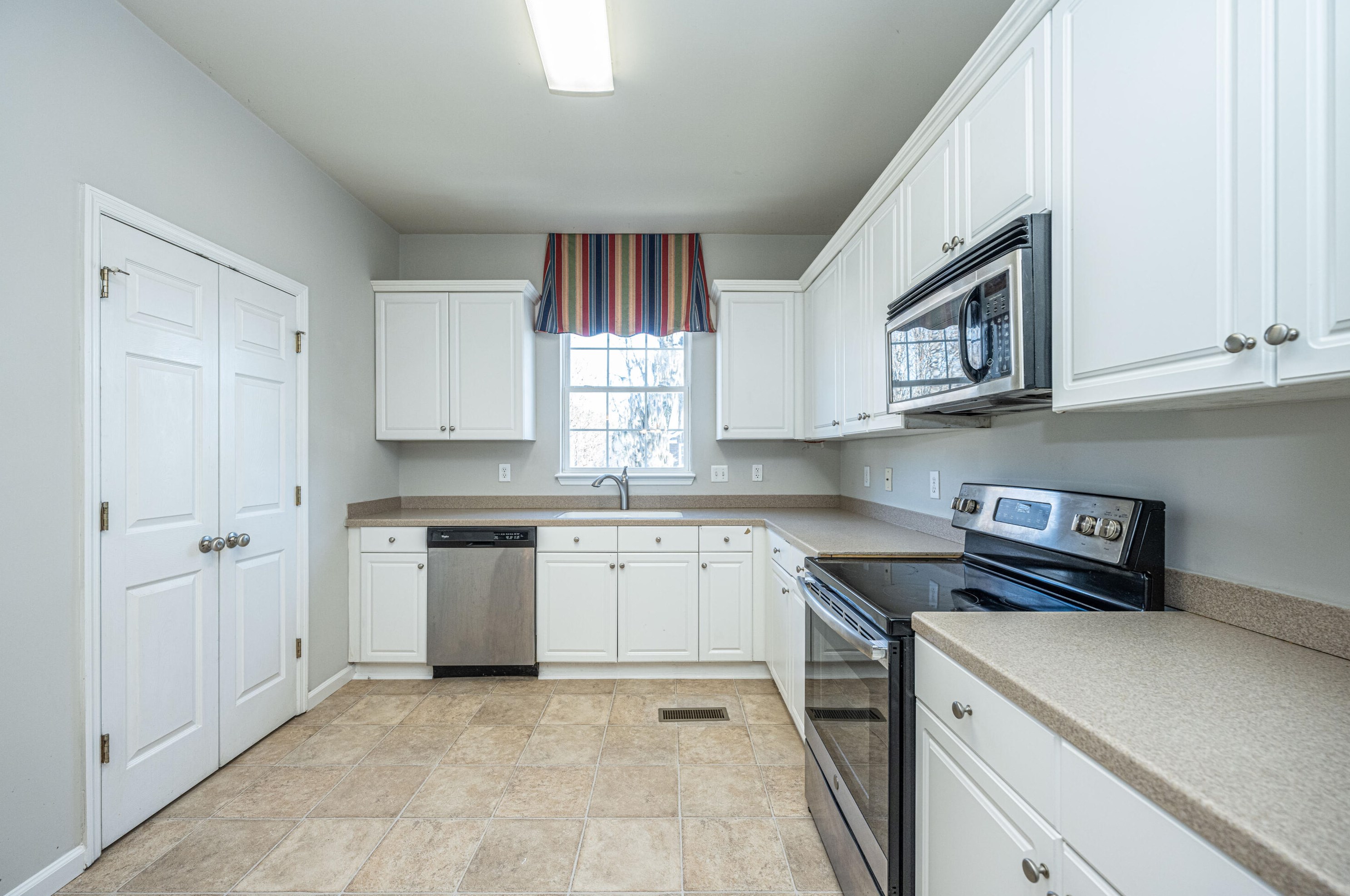 4664 Palm Vw Cir, Charleston SC 29418-5023 exterior