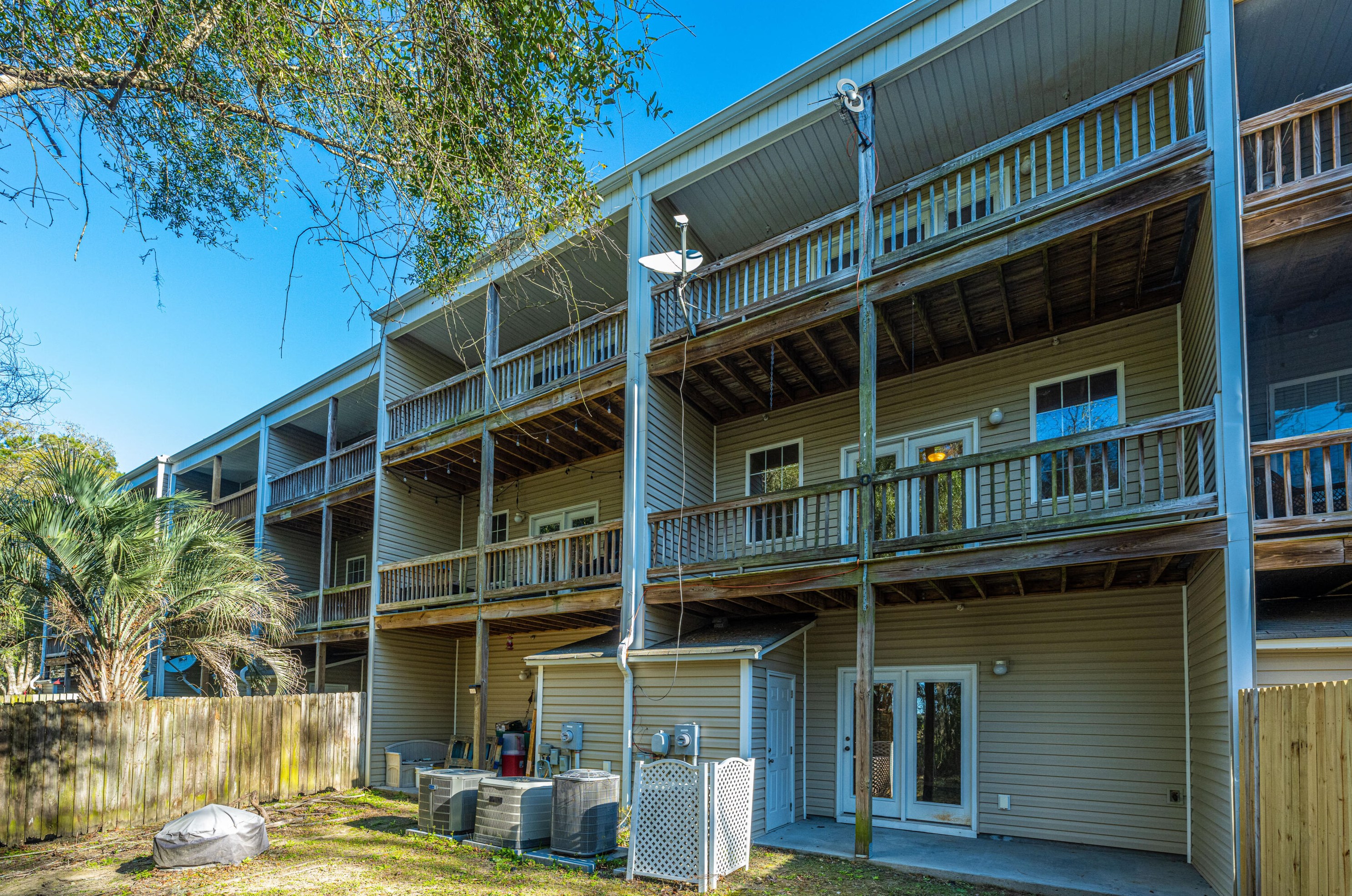 4664 Palm Vw Cir, Charleston SC 29418-5023 exterior