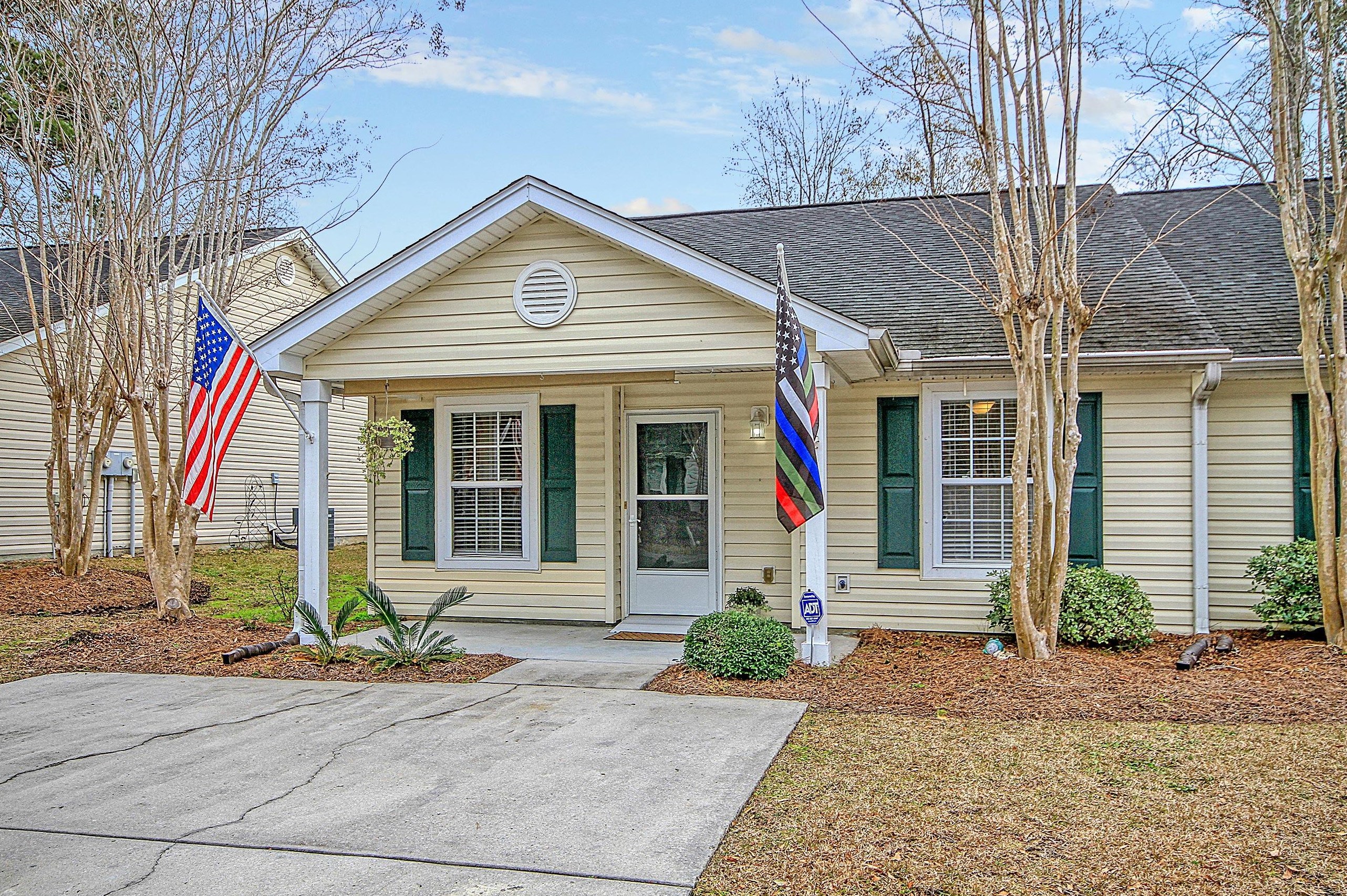 8004 Vermont Rd, Charleston, SC 29418-2248