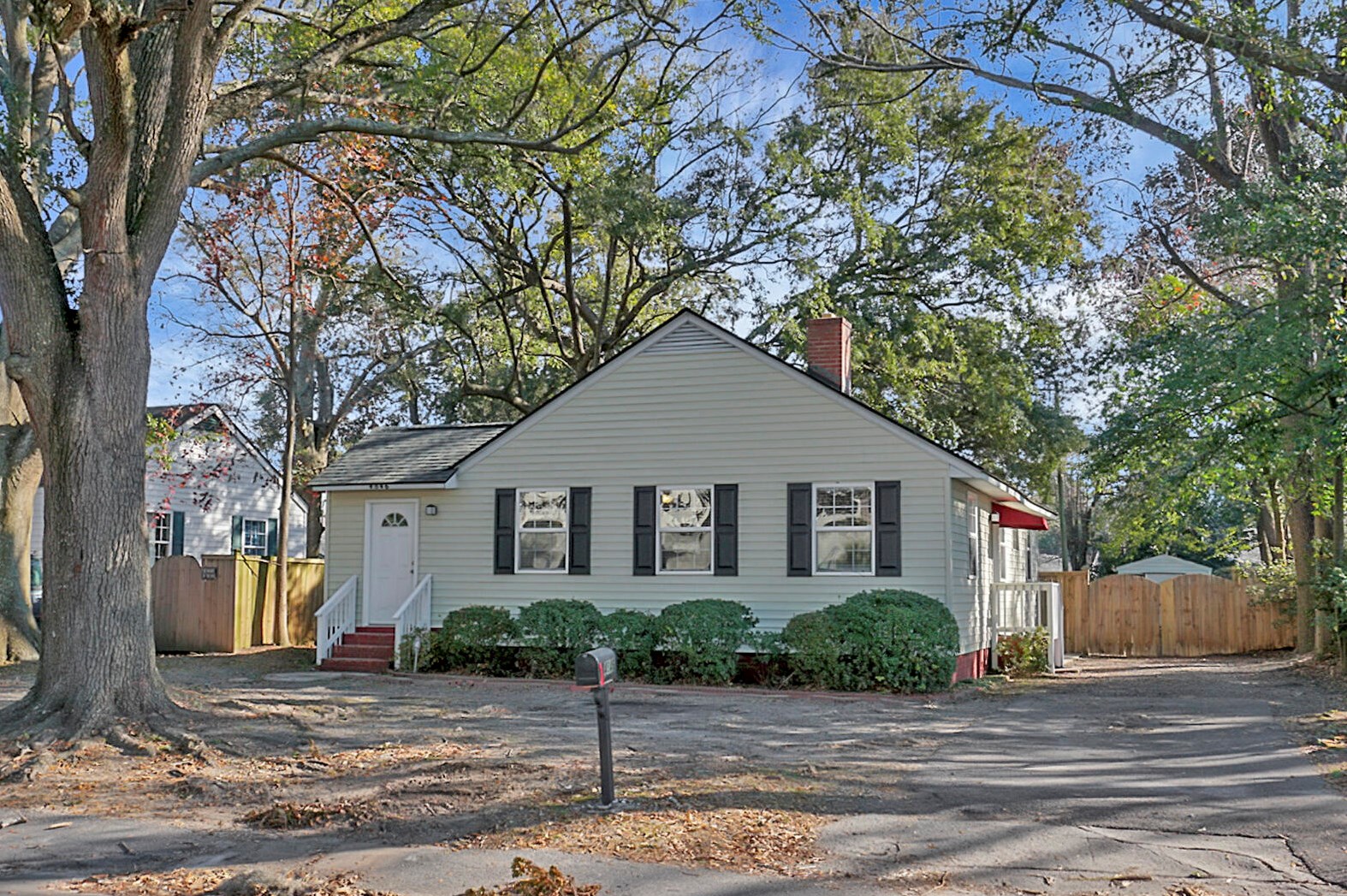 4846 Mixson Ave, Charleston, SC 29405-4502
