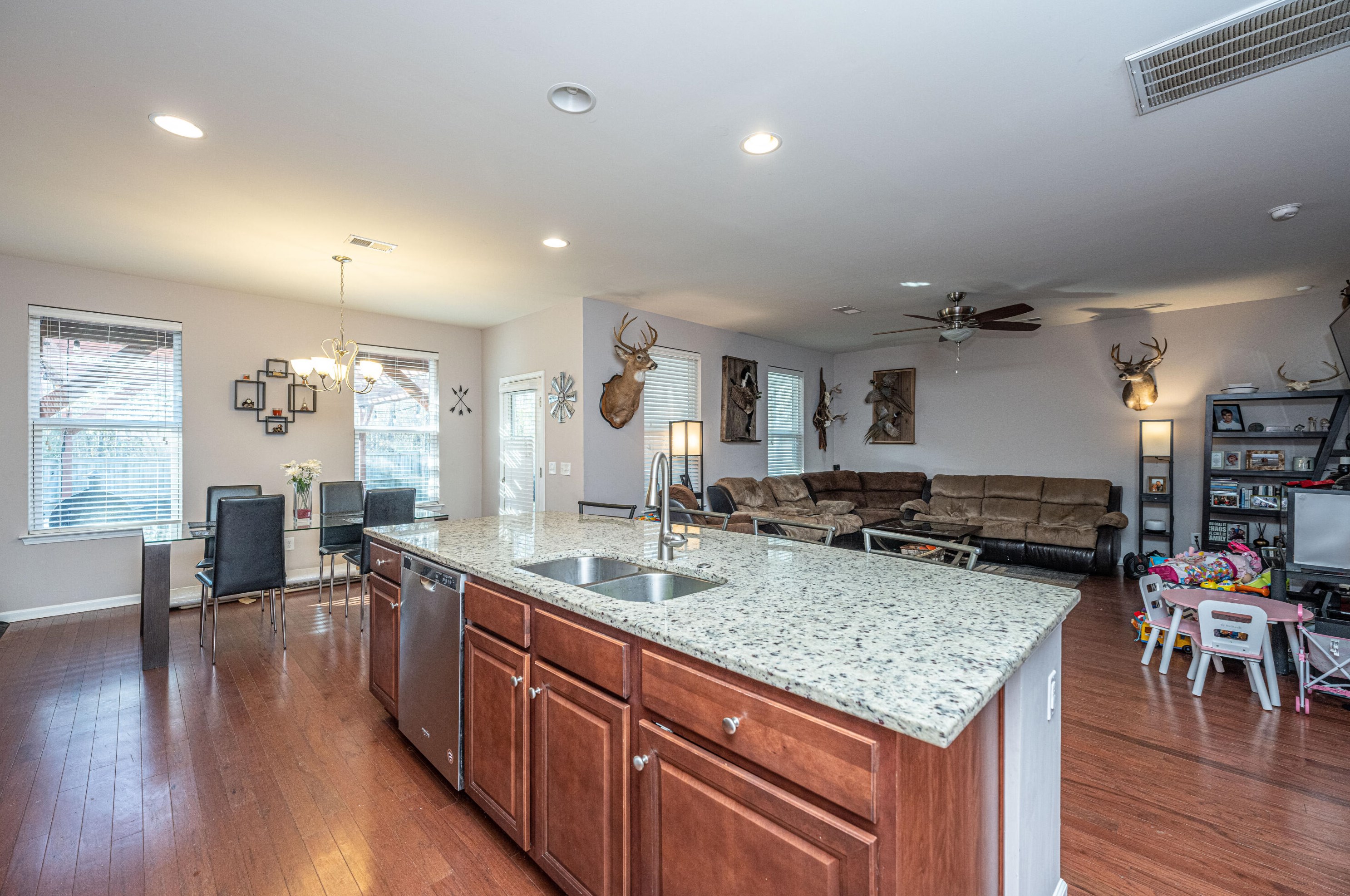 1717 Eider Down Dr, Summerville, SC 29483