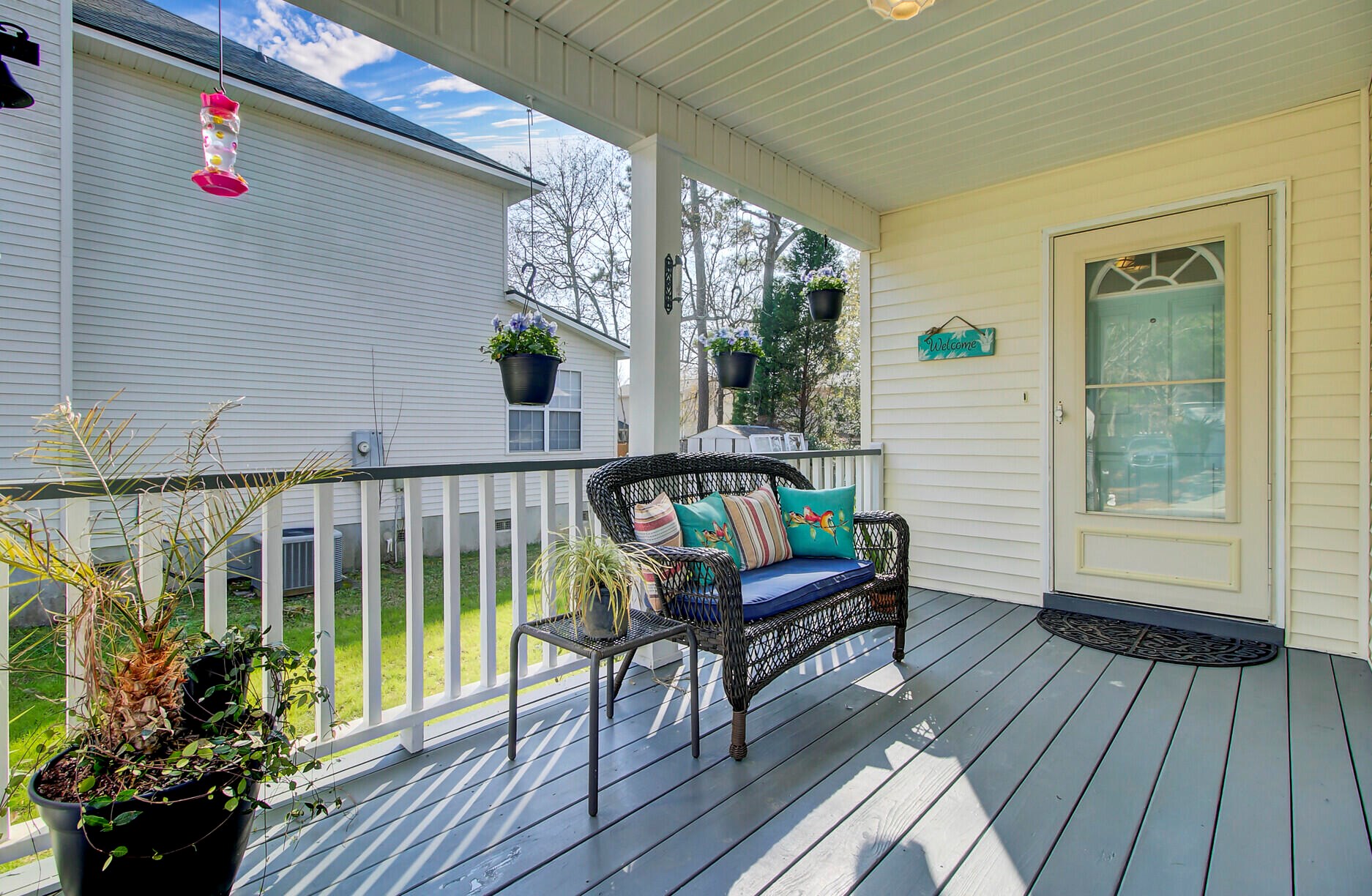 125 Apache Dr, Summerville, SC 29483-9229