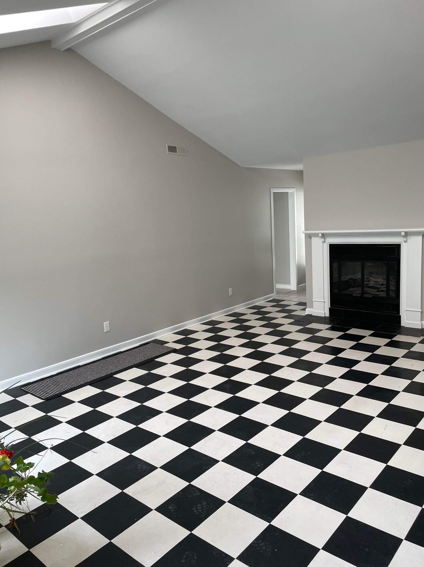 1124 Daffodil Ln, Mount Pleasant SC  29464-9005 exterior