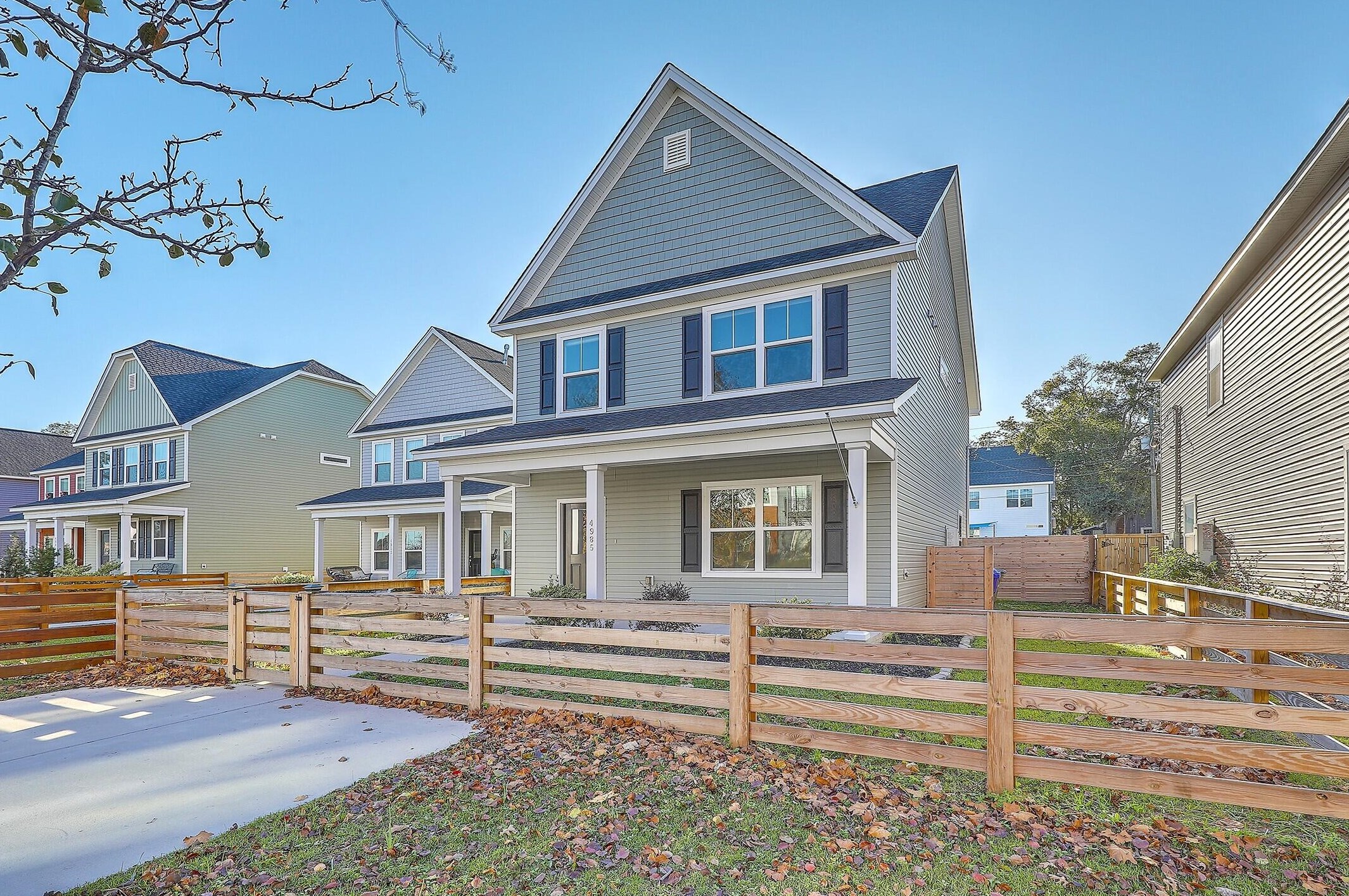 4985 Chateau Ave, Charleston, SC 29405