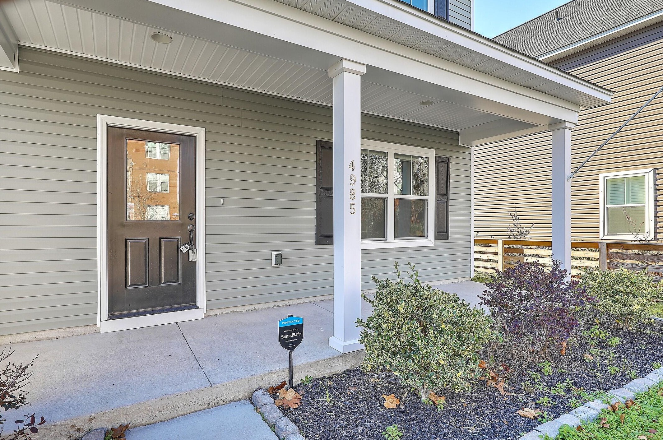 4985 Chateau Ave, Charleston SC  29405-4807 exterior