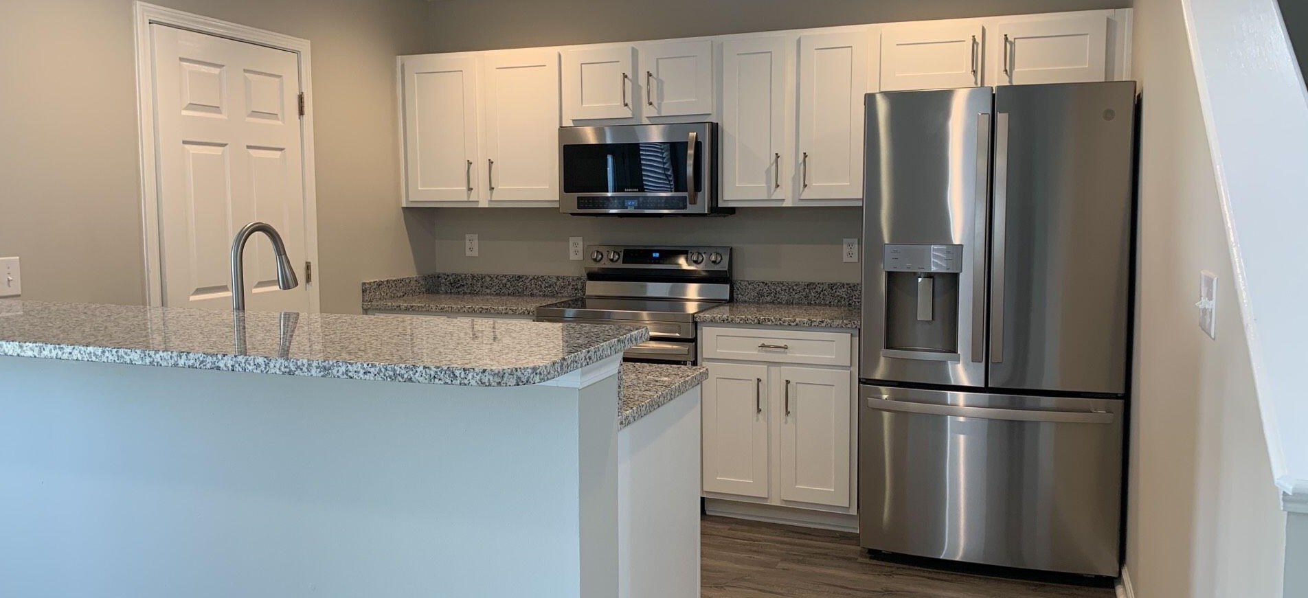 9107 Maple Grove Dr, Summerville SC  29485-8890 exterior