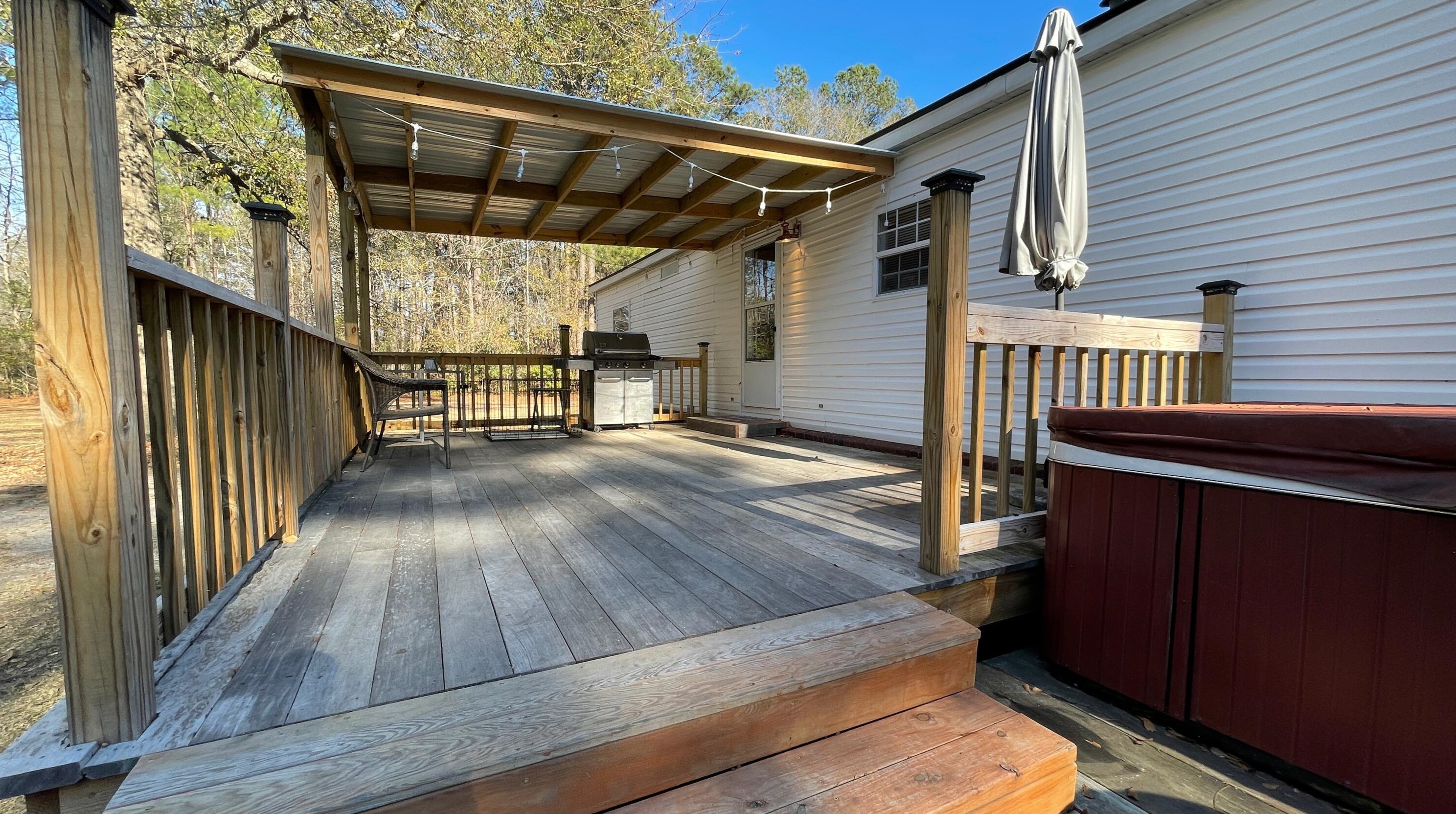 652 Lannie Ln, Moncks Corner SC  29461-4144 exterior
