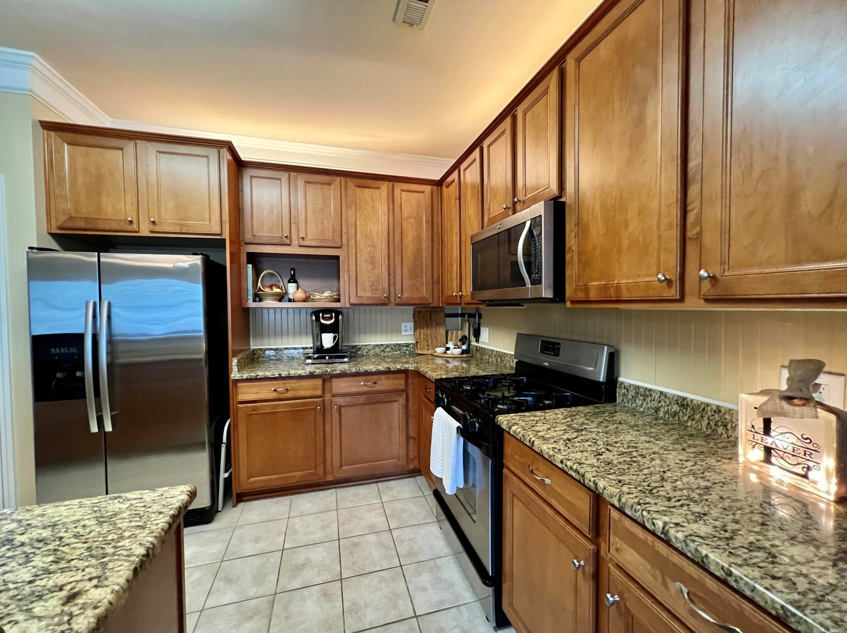 124 Shadybrook Dr, Summerville SC  29483-2384 exterior