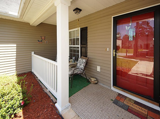 106 Mcgrady Dr, Ladson, SC 29456