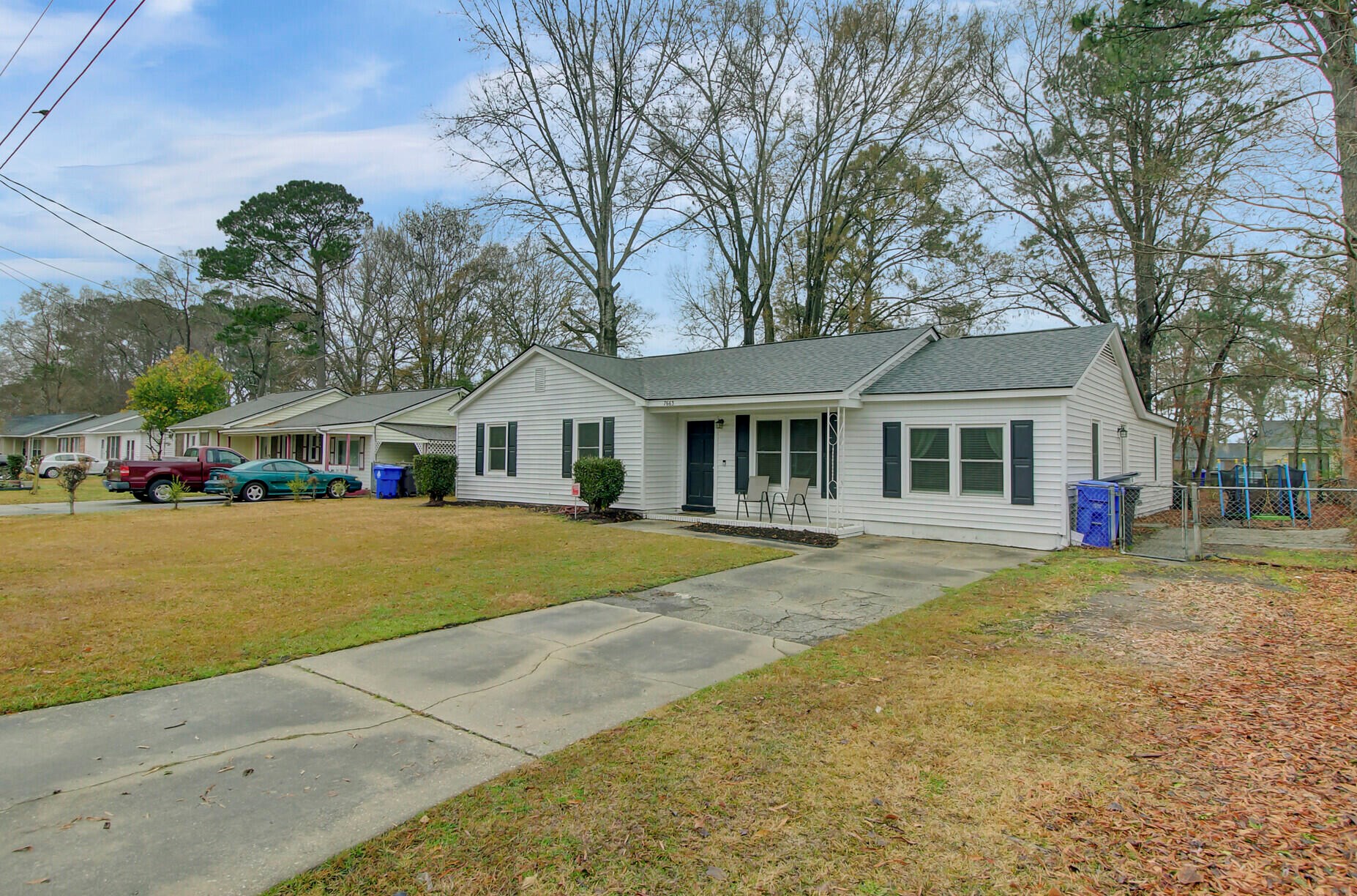 7663 Hillview Ln, Charleston SC  29420-8840 exterior
