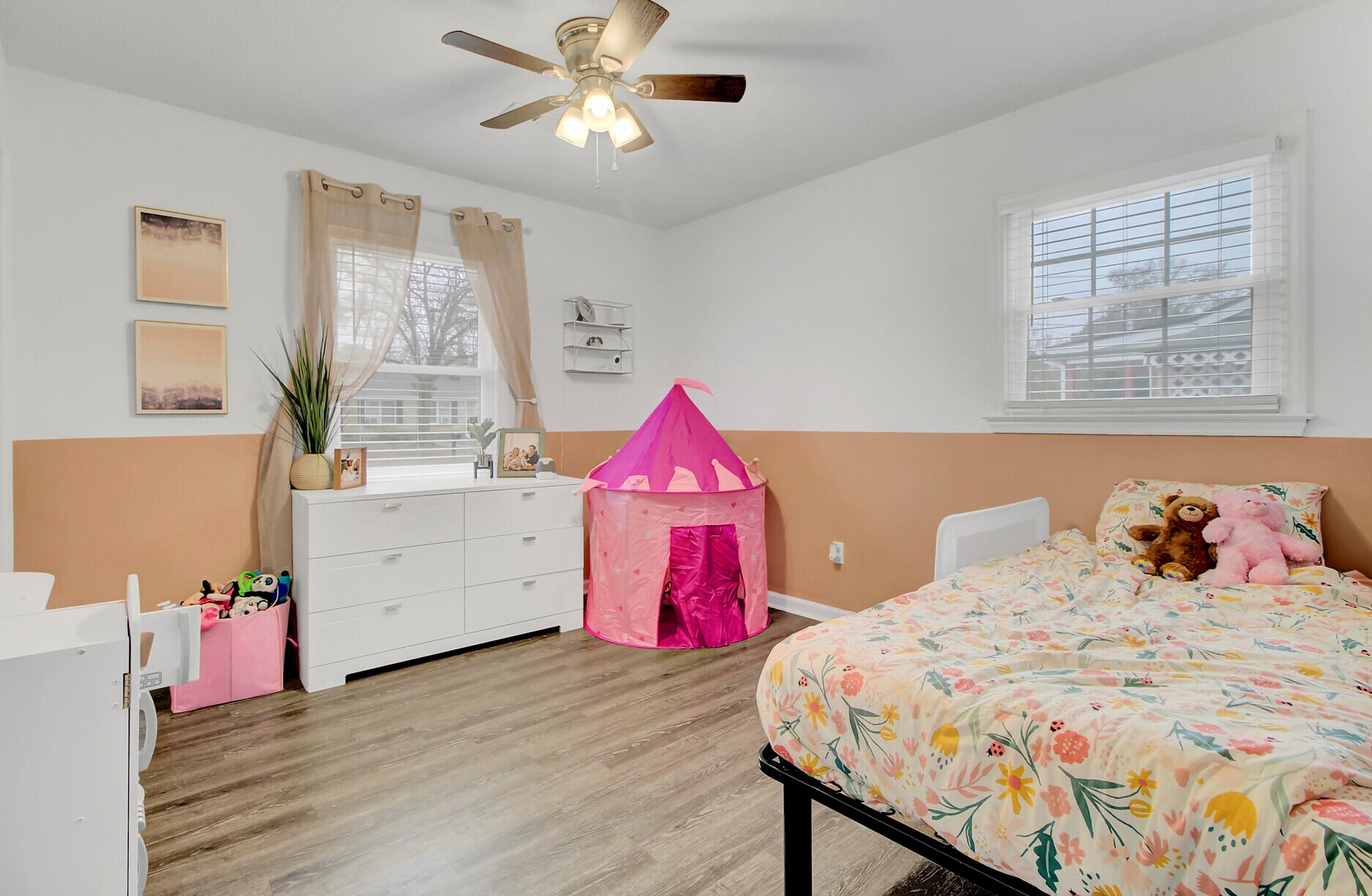 7663 Hillview Ln, Charleston SC  29420-8840 exterior