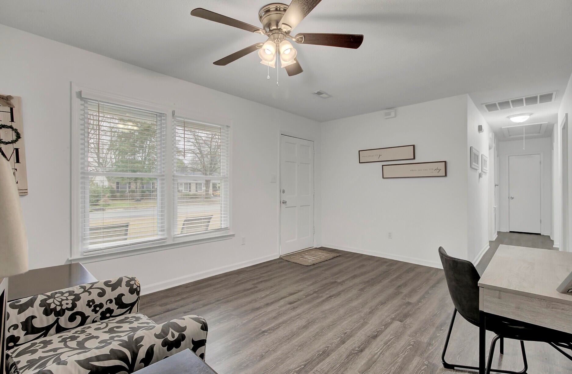 7663 Hillview Ln, Charleston SC  29420-8840 exterior