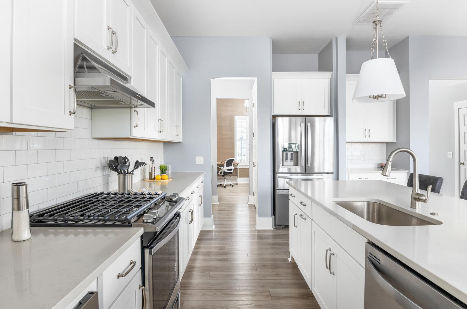 1465 Stratton Pl, Mount Pleasant SC  29466-8937 exterior