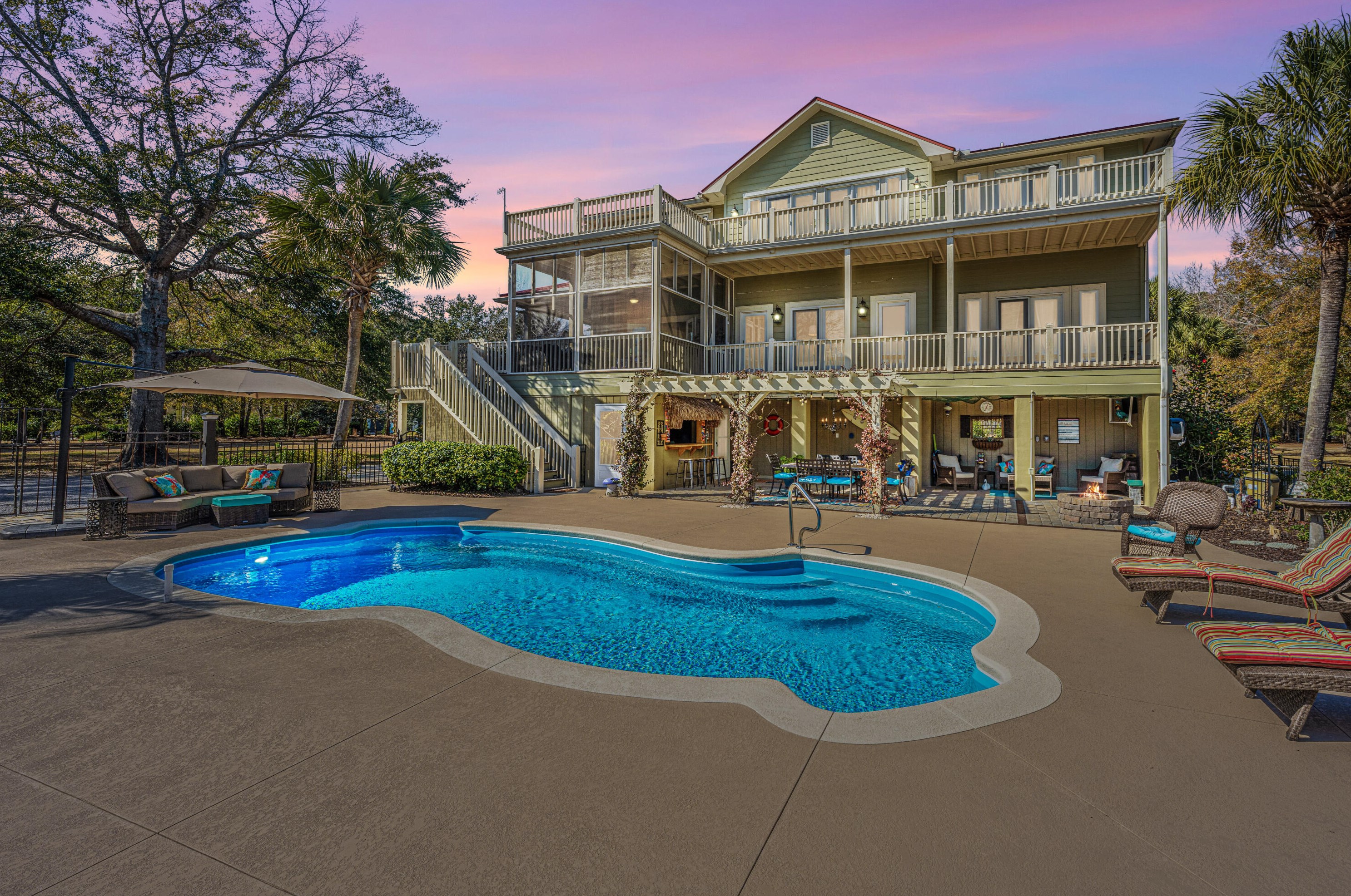 7869 Gull Bay Dr, Awendaw, SC 29429