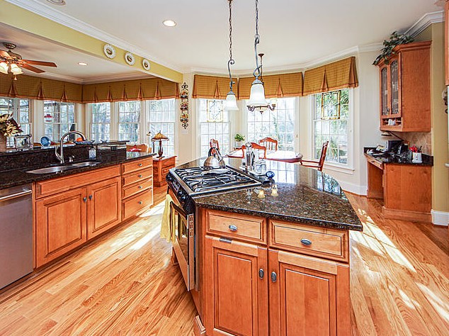 1696 Sewee Fort Rd, Mount Pleasant, SC 29466