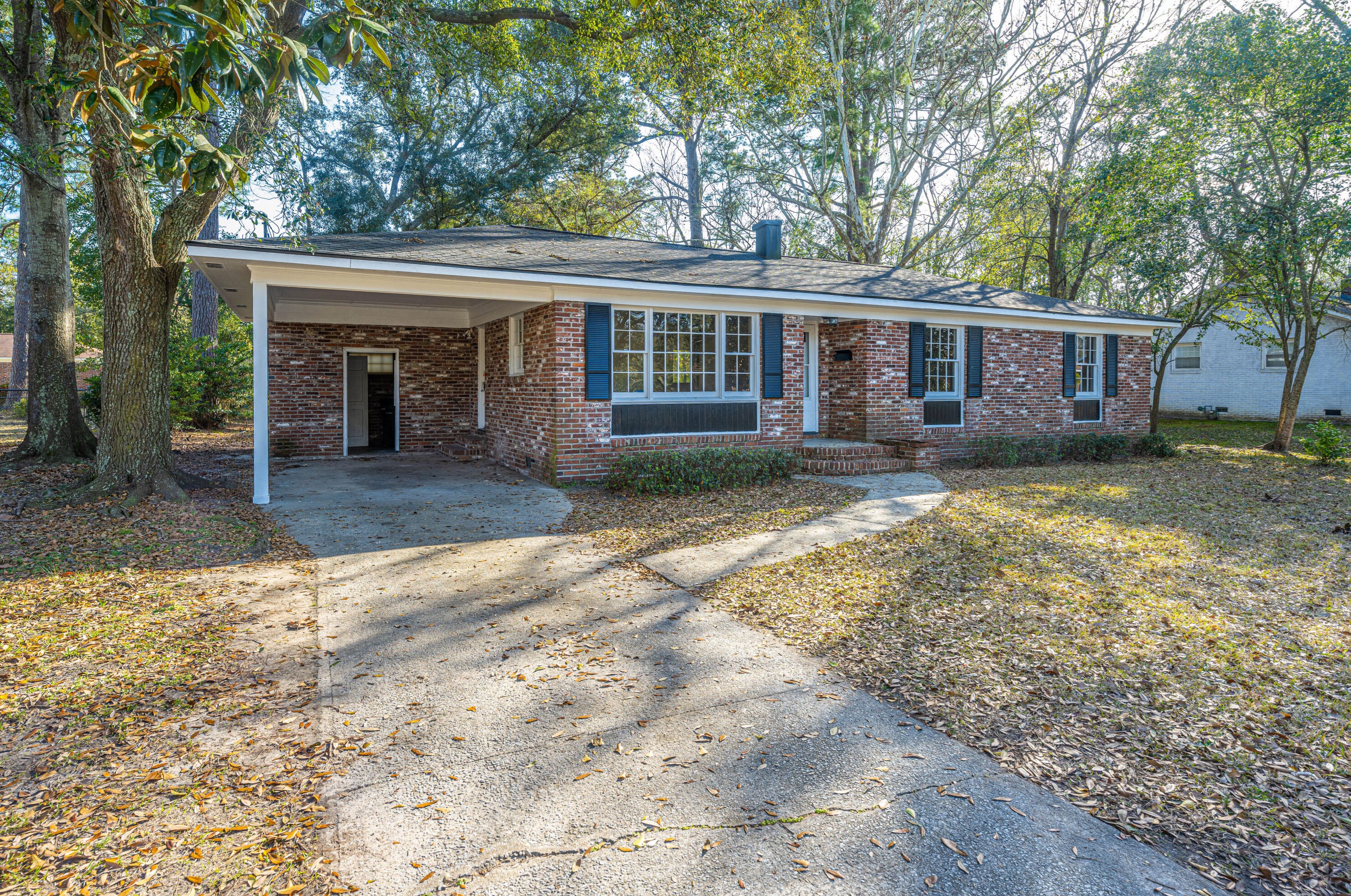 1209 Byron Rd, Charleston, SC 29407-7057