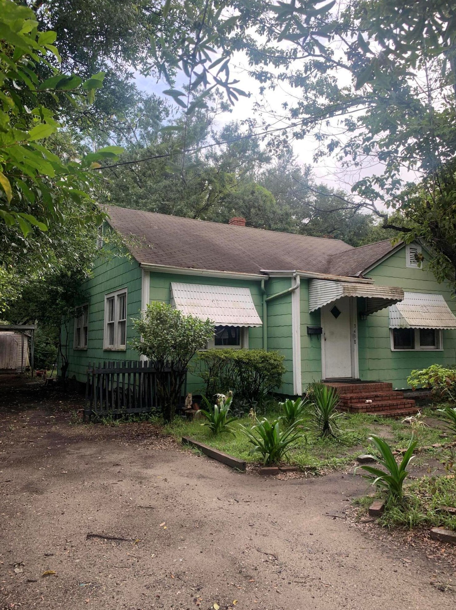 3438 Navajo St, Charleston, SC 29405
